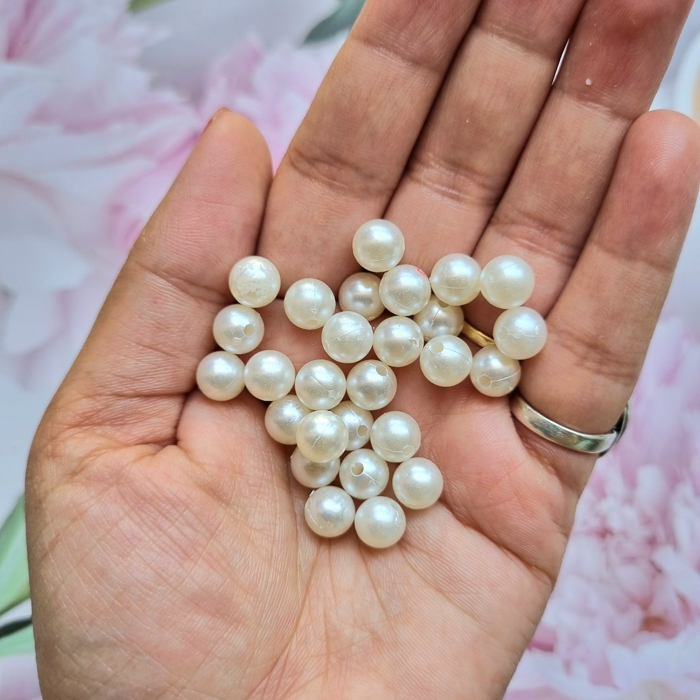 Acrylic Beads - Pearl