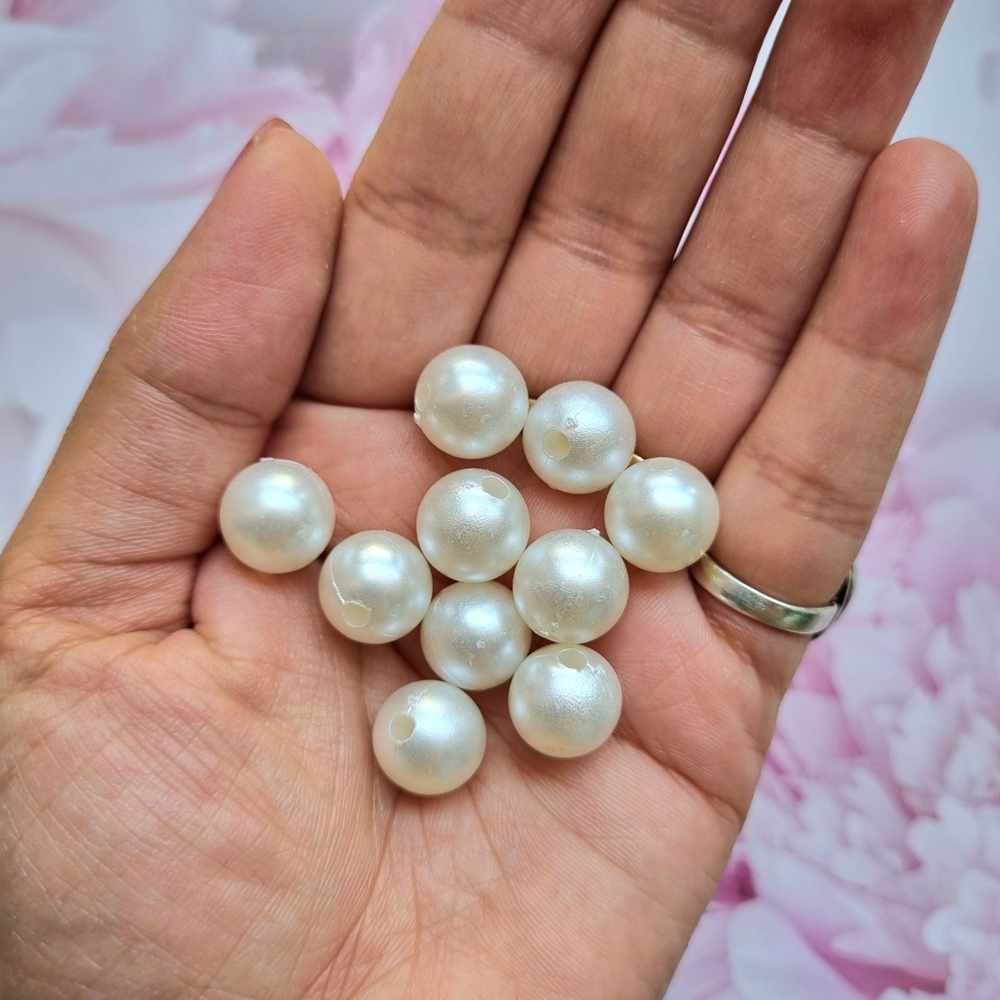 Acrylic Beads - Pearl