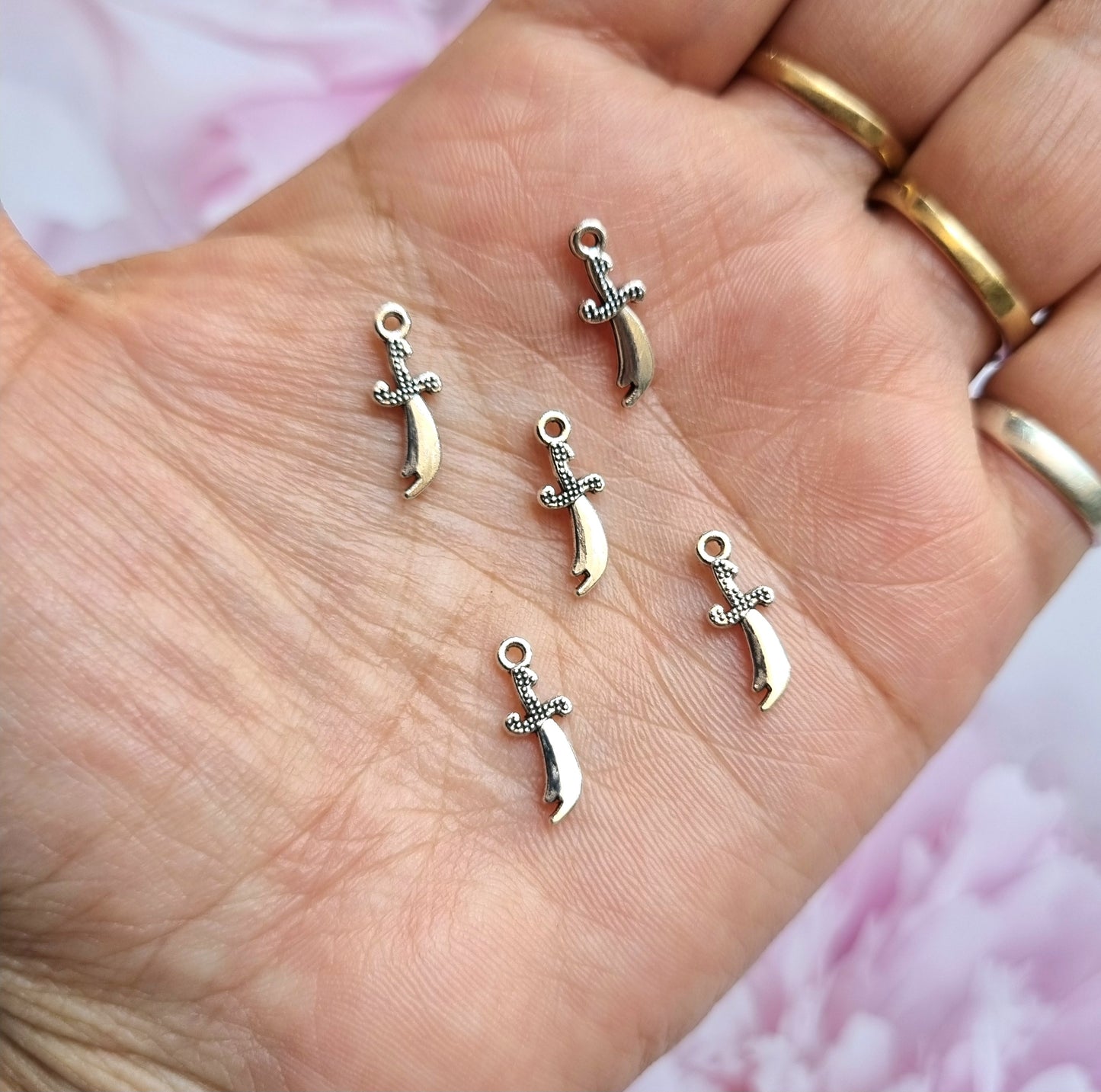 Metal Charms - Dagger