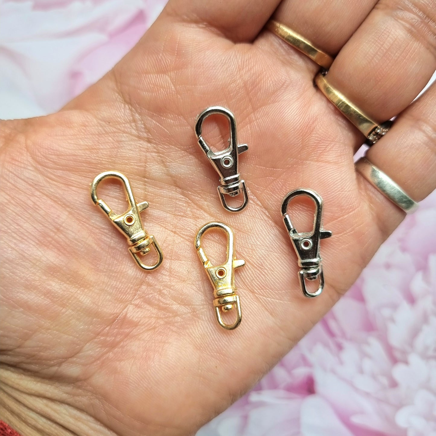 Jewellery Findings - Lobster (size - 22mm Approx)