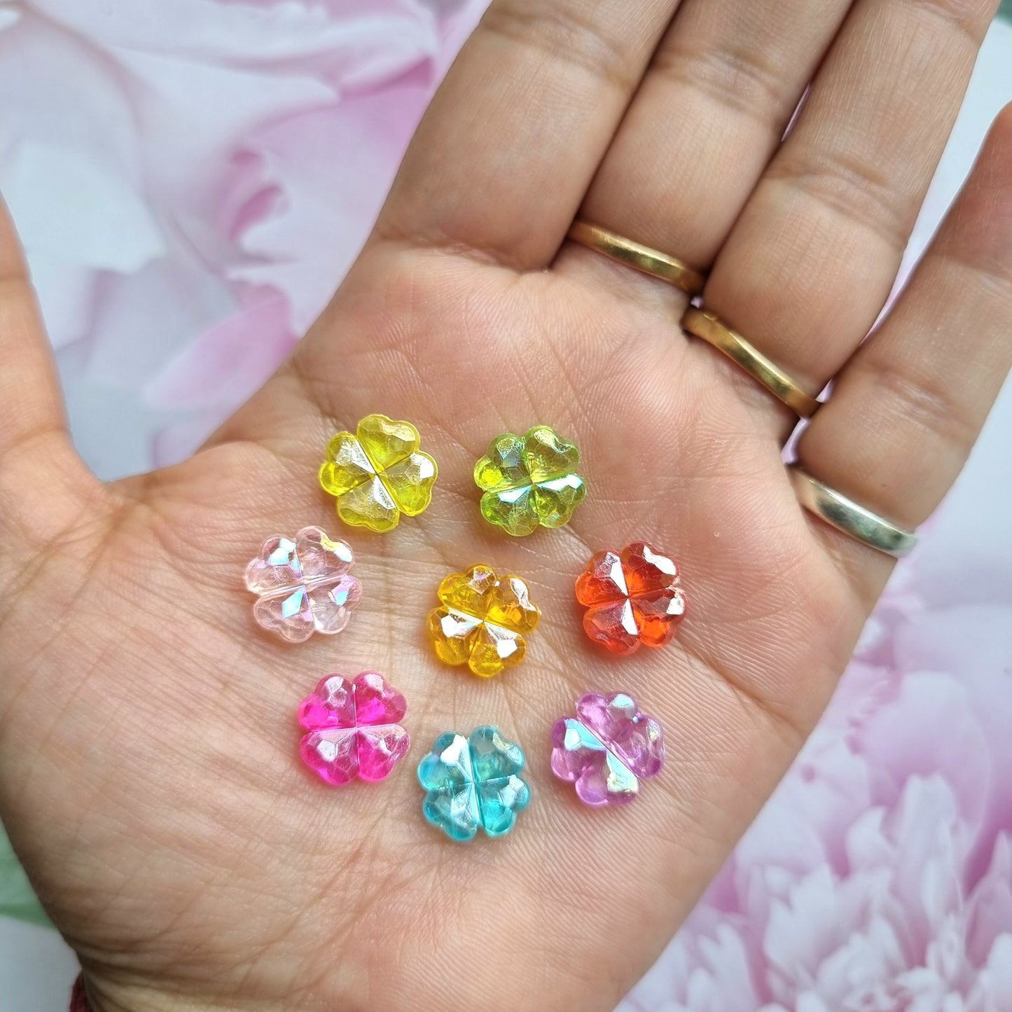 Acrylic Colourful Flower Beads (Rainbow Shine, Clover)