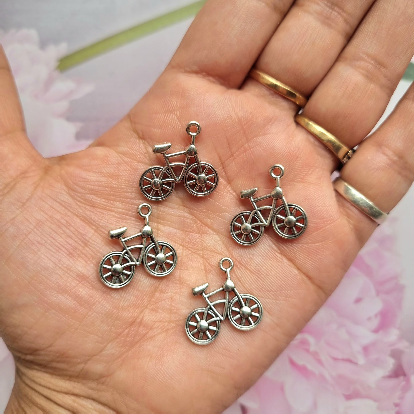 Silver Metal Charms - Cycle