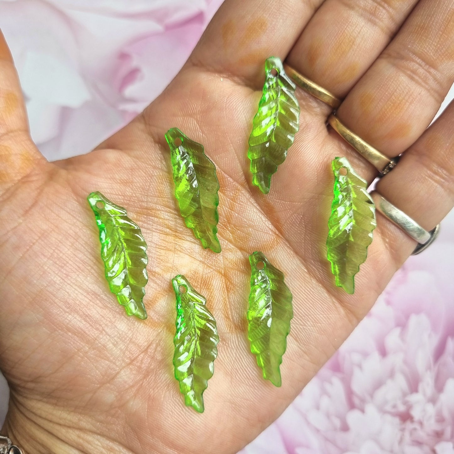 Acrylic Leaves (Lawn Green)