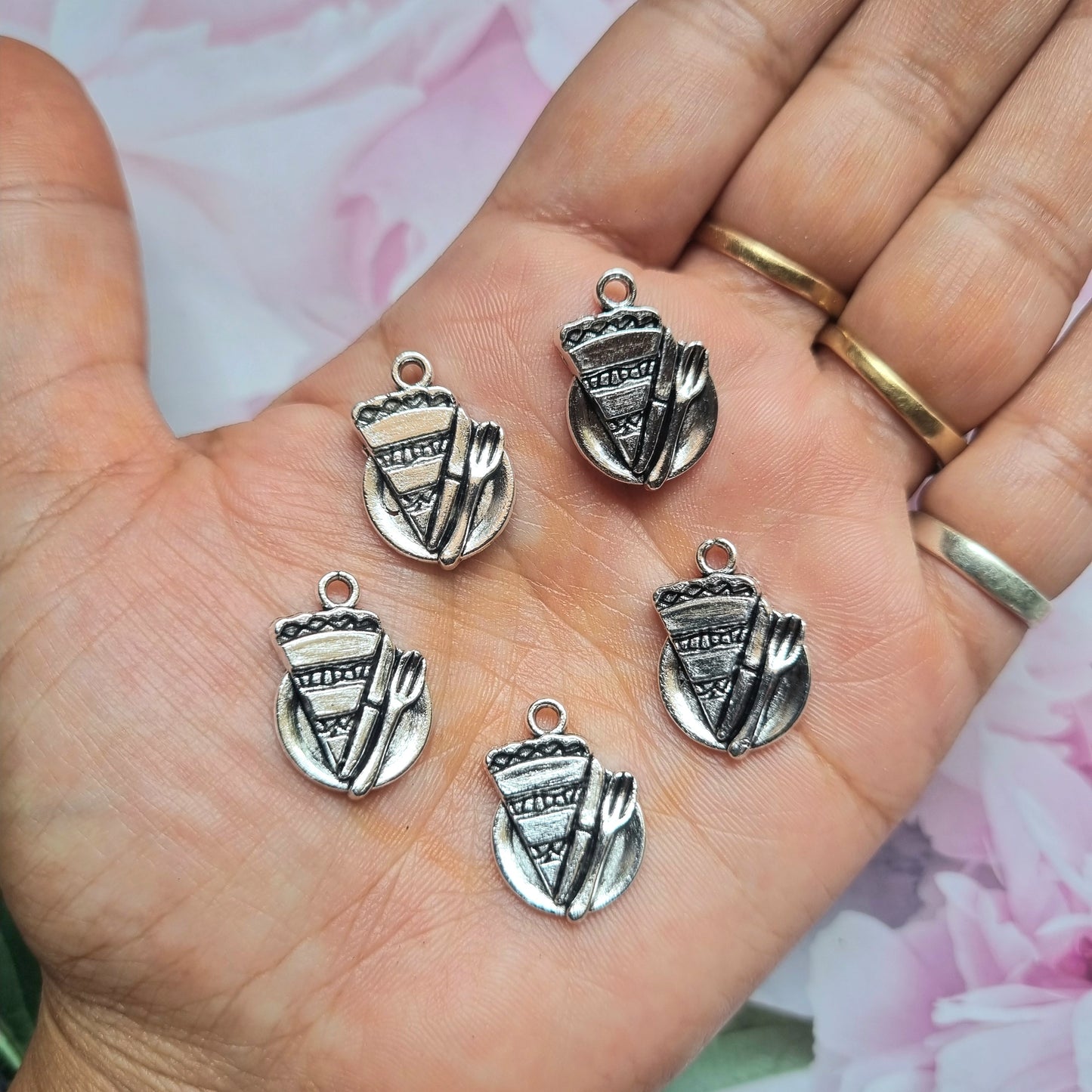 Metal Charms - Cake Slice
