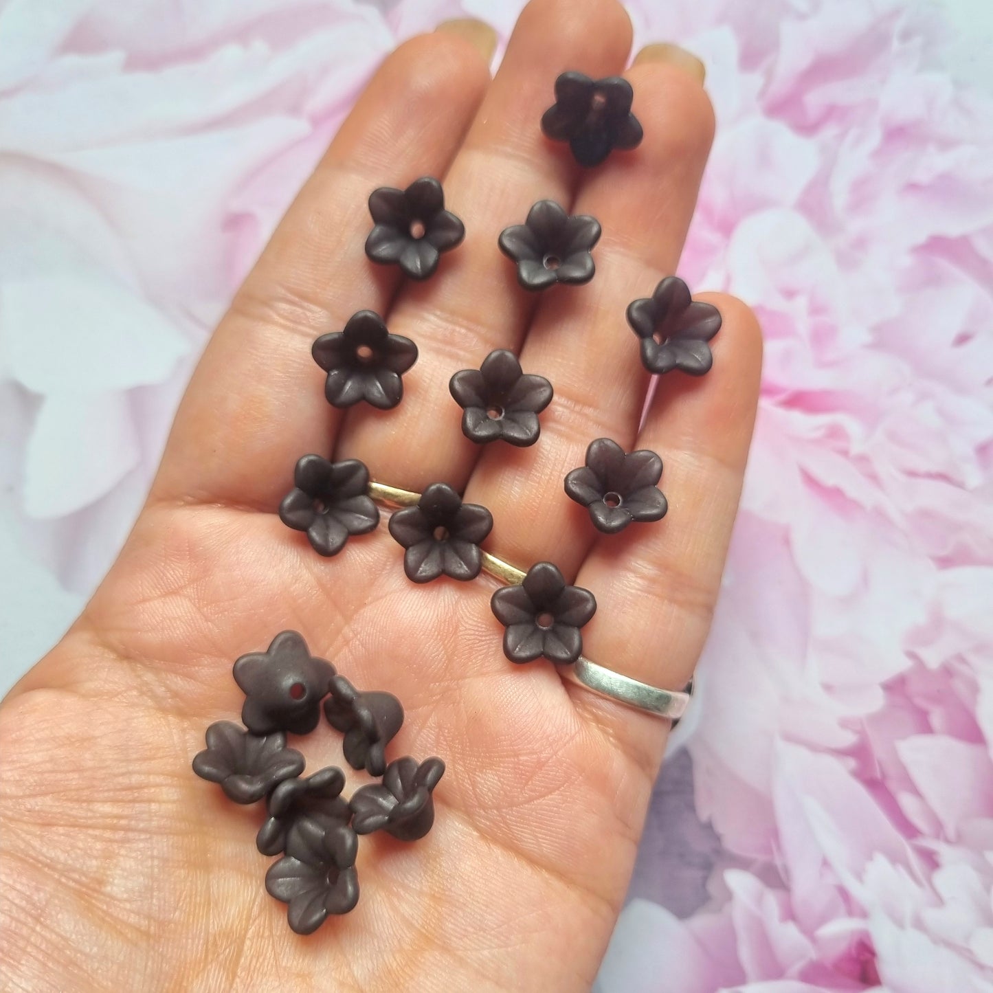 Acrylic Frosted Black Flower Caps