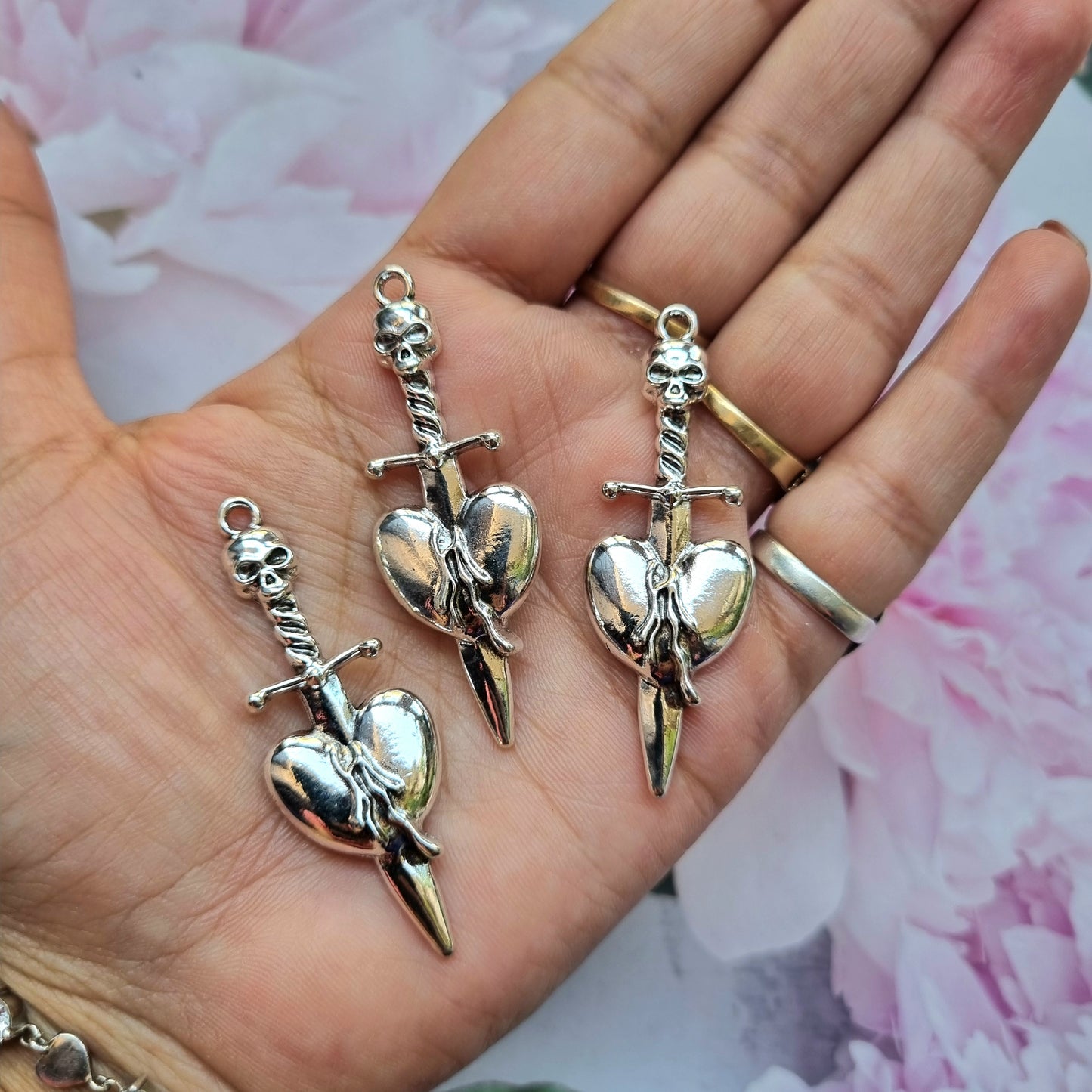 Metal Charms - Skull Sword with Heart