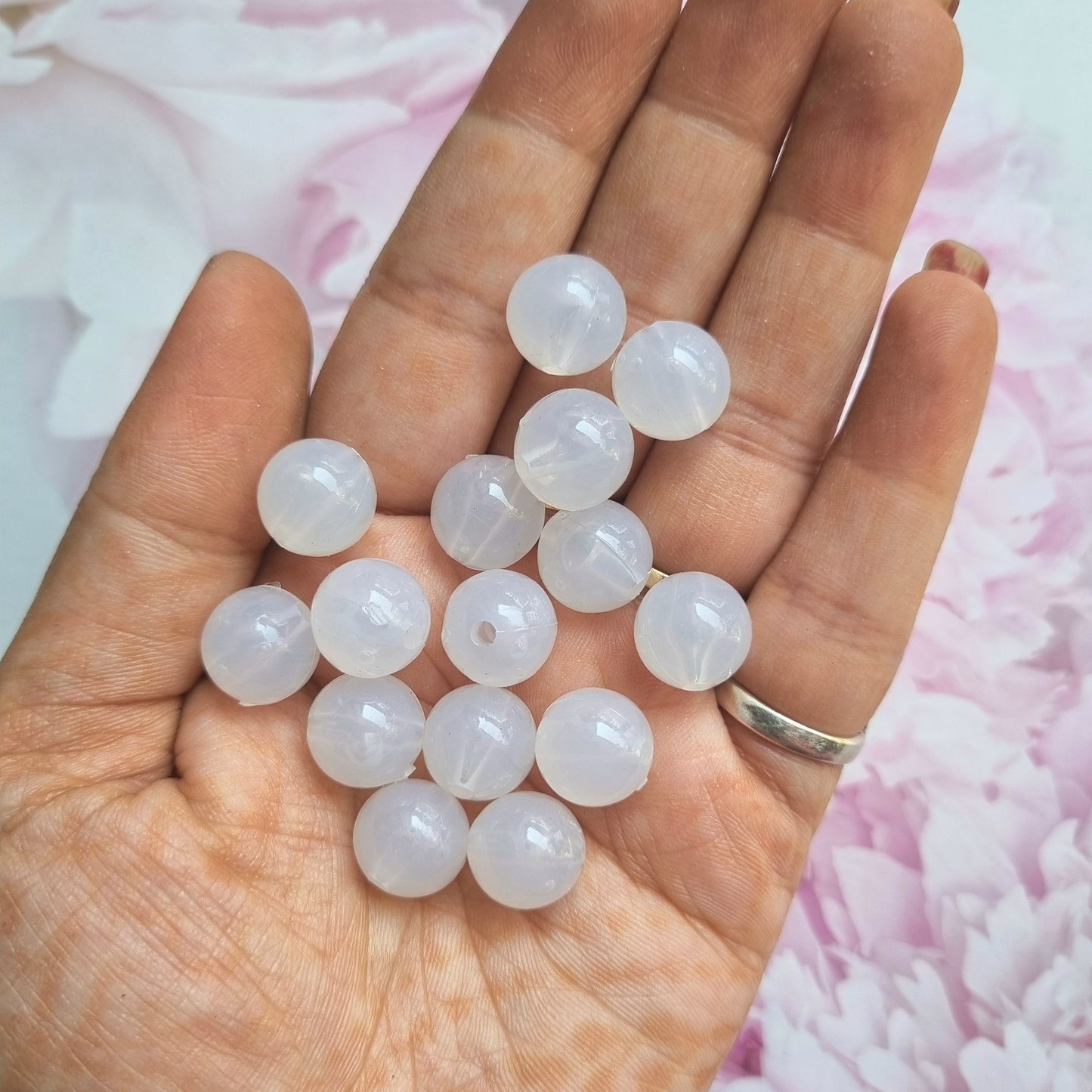 Acrylic White beads (12 mm Approx)