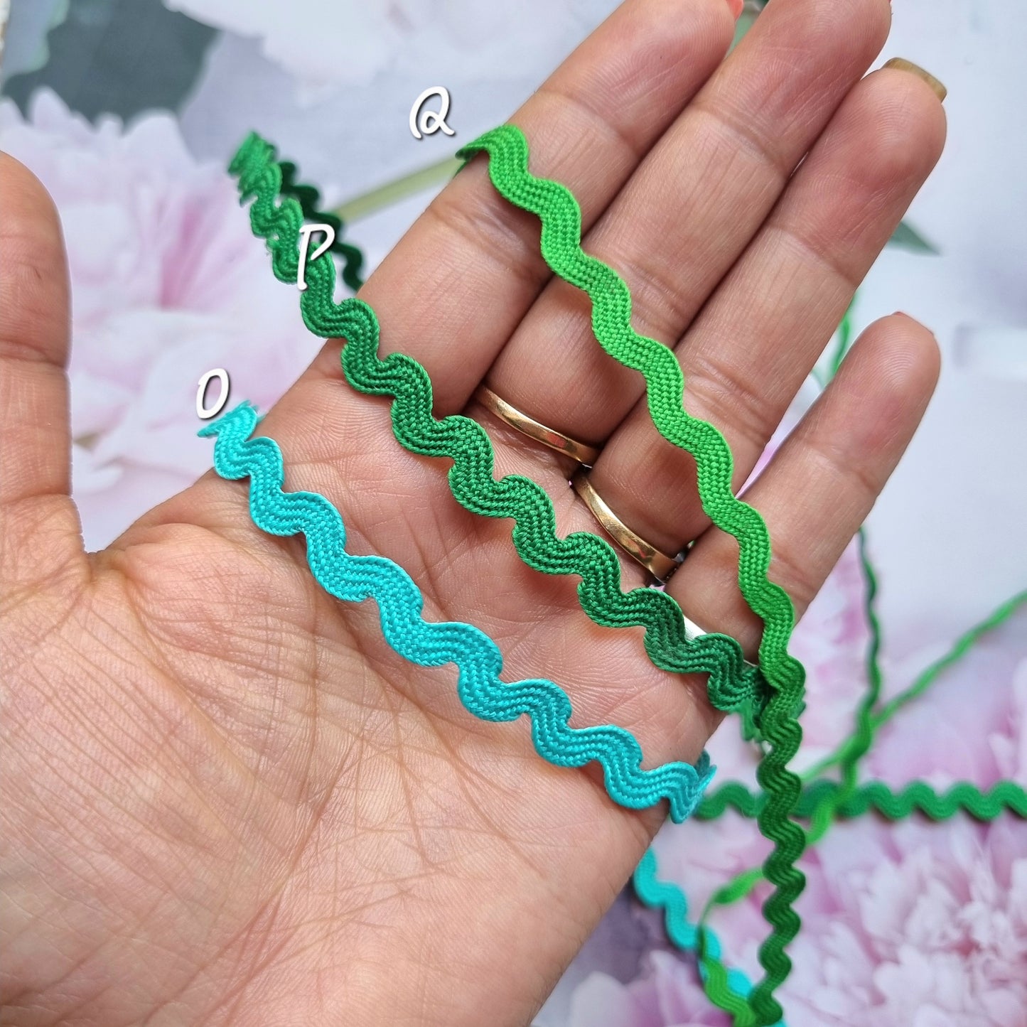Zig Zag Lace