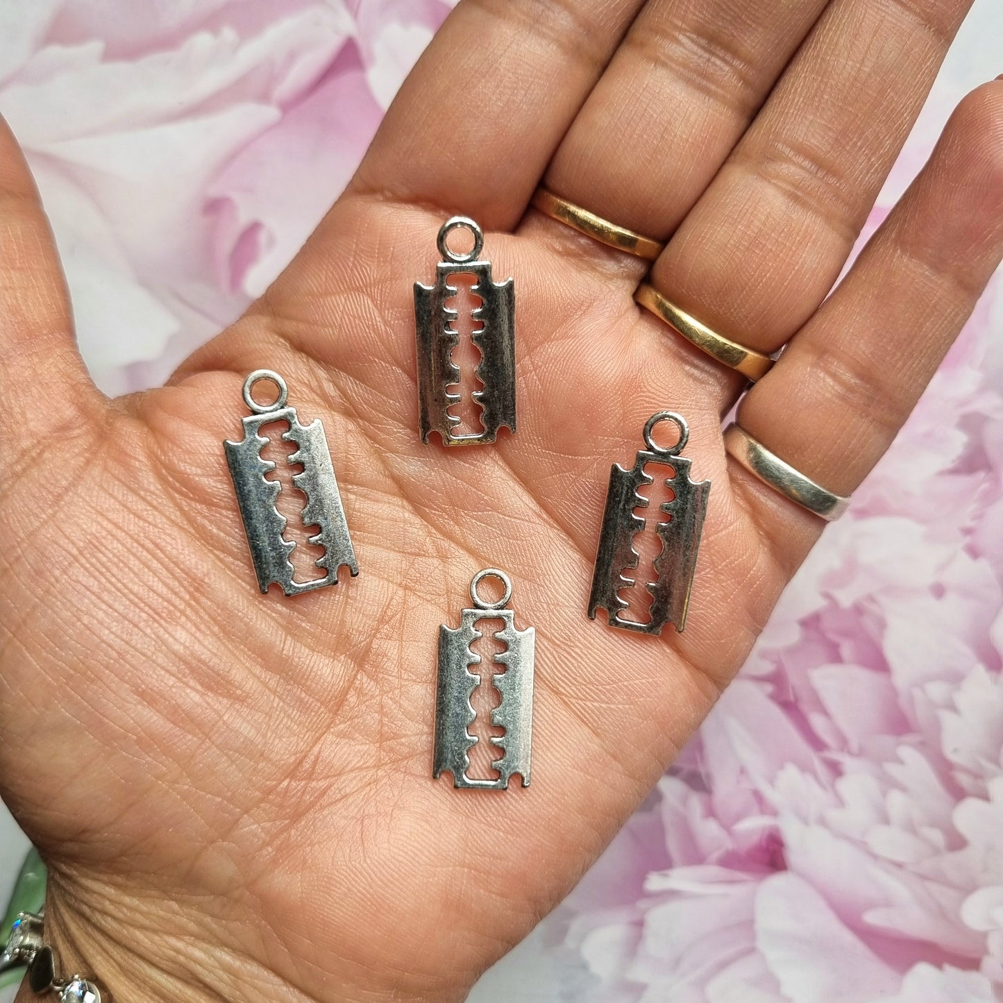 Metal Charms - Blade