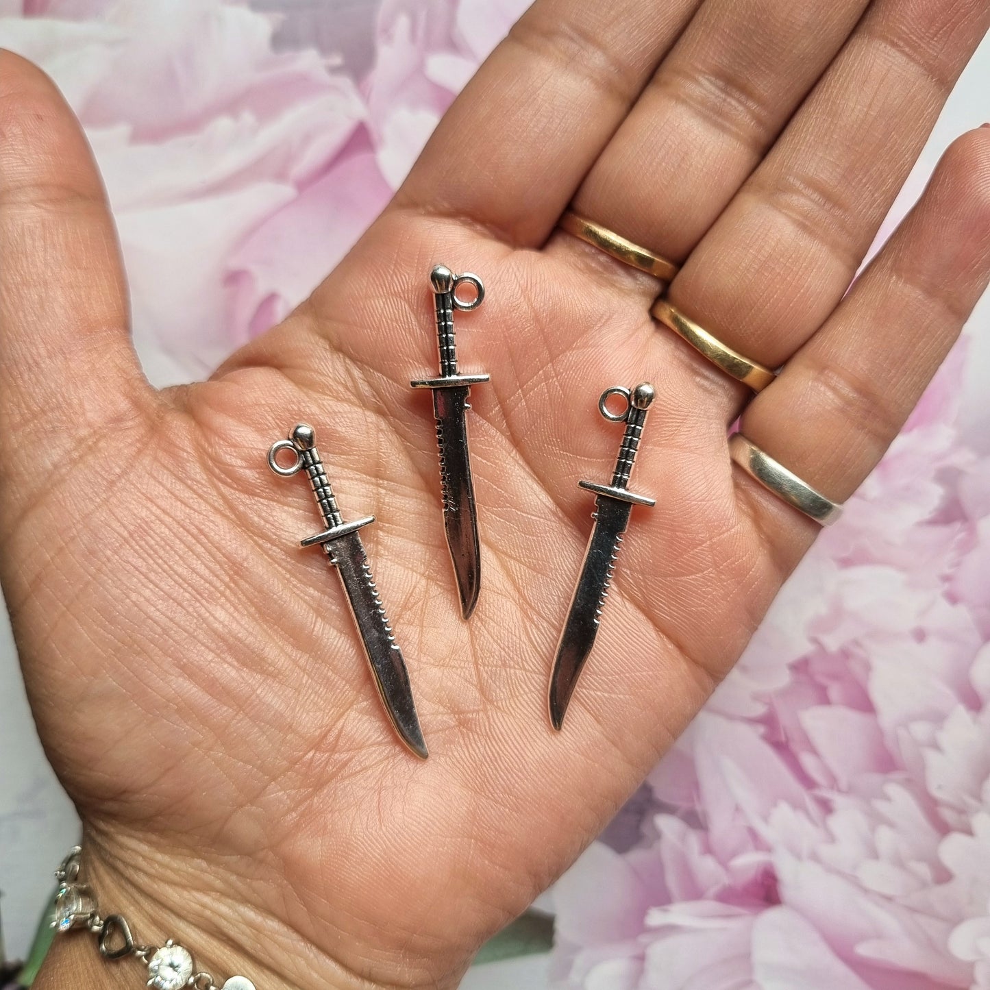 Metal Charms - Knife