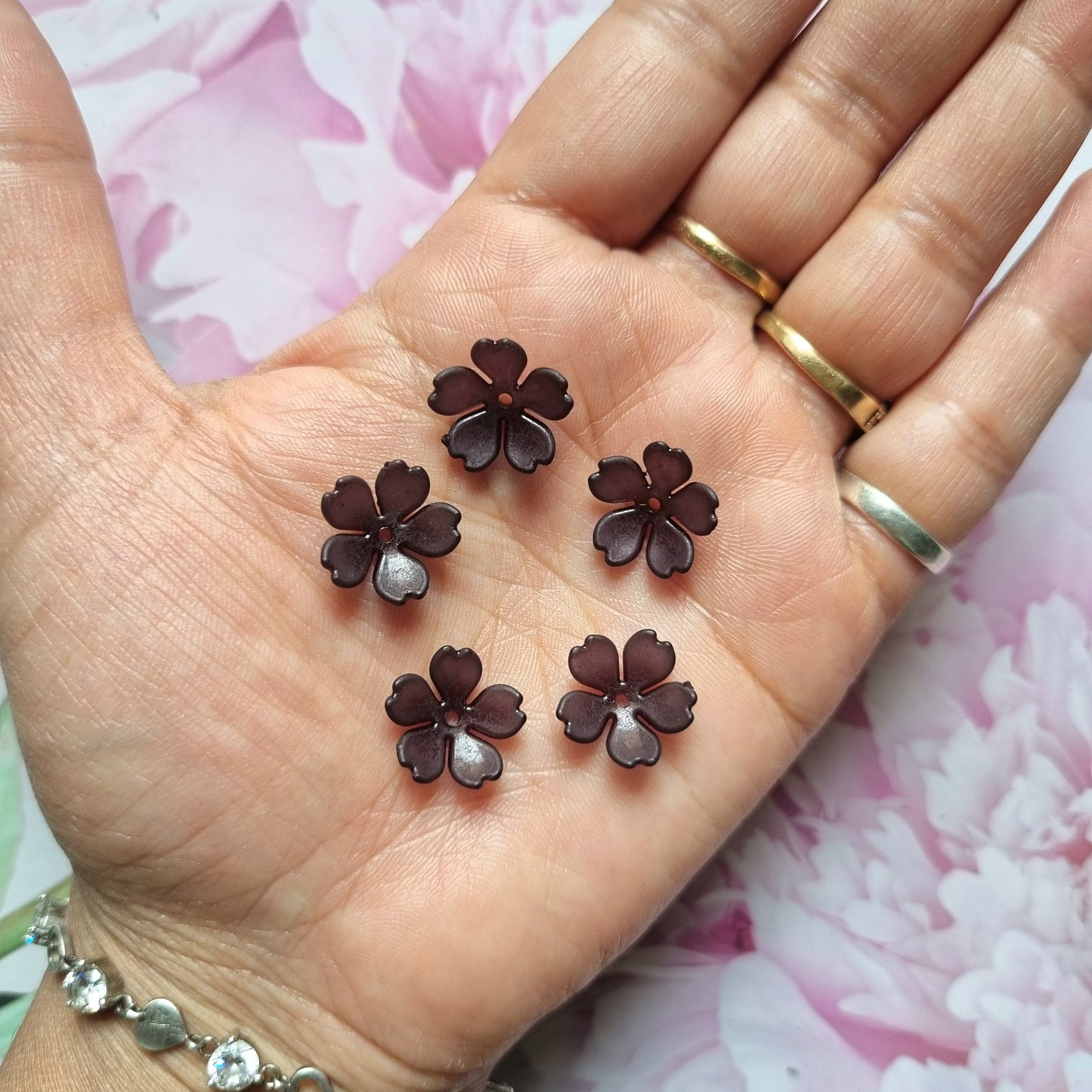 Frost Black Flower Beads