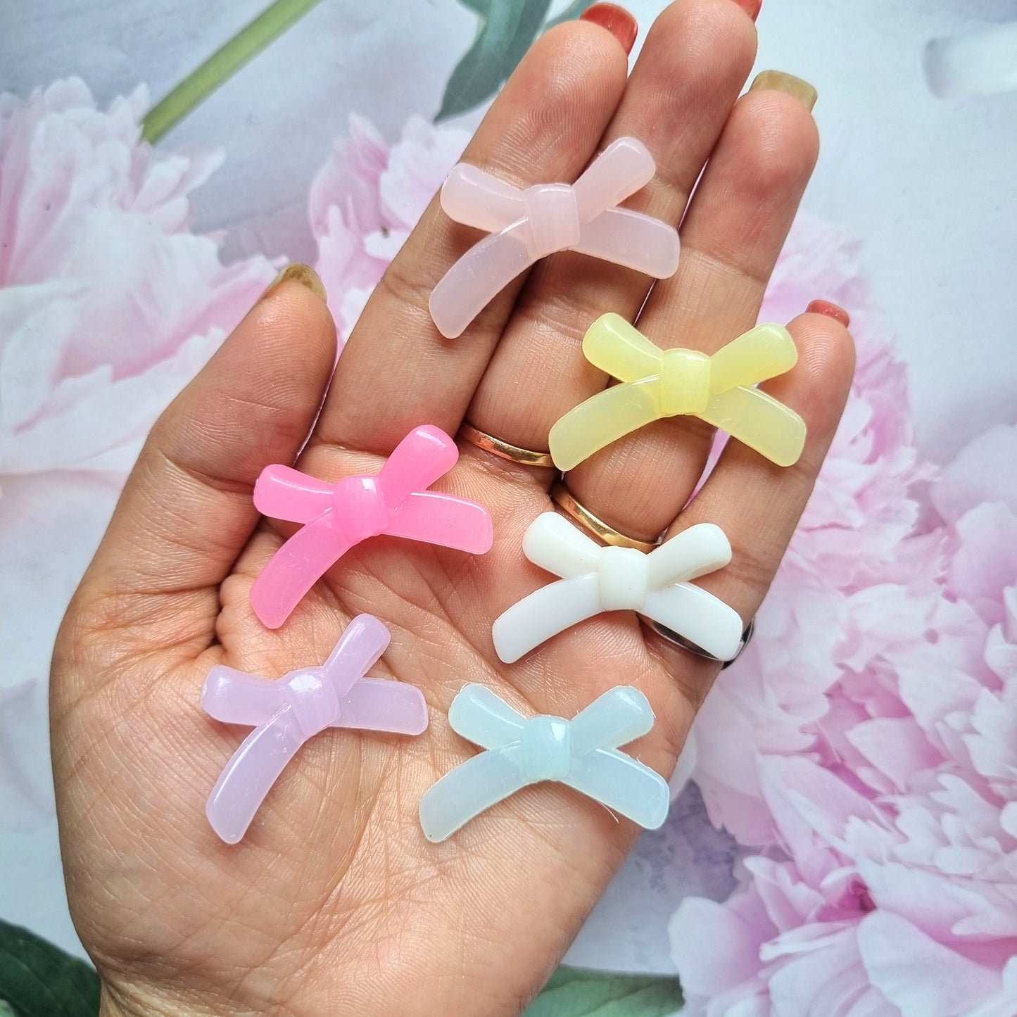 Jelly Bow Beads