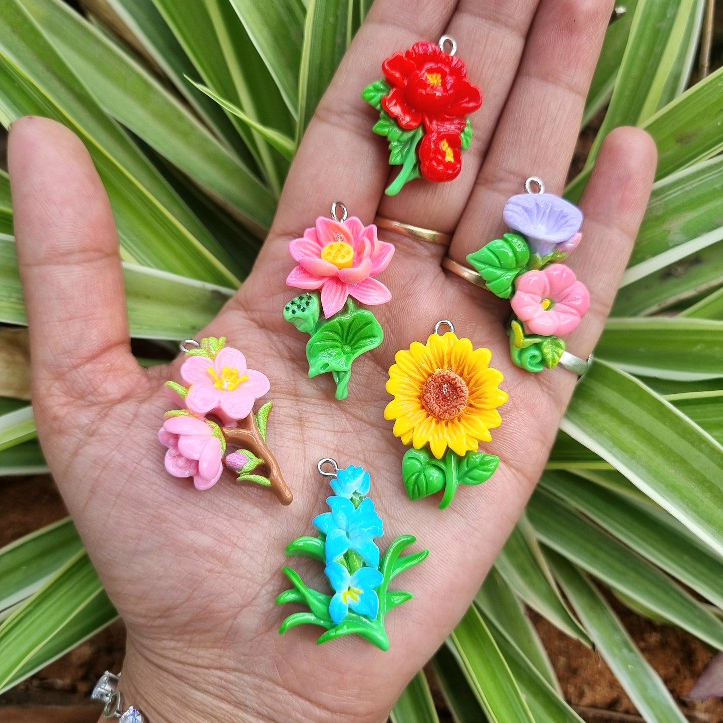 Resin Charms - Flower