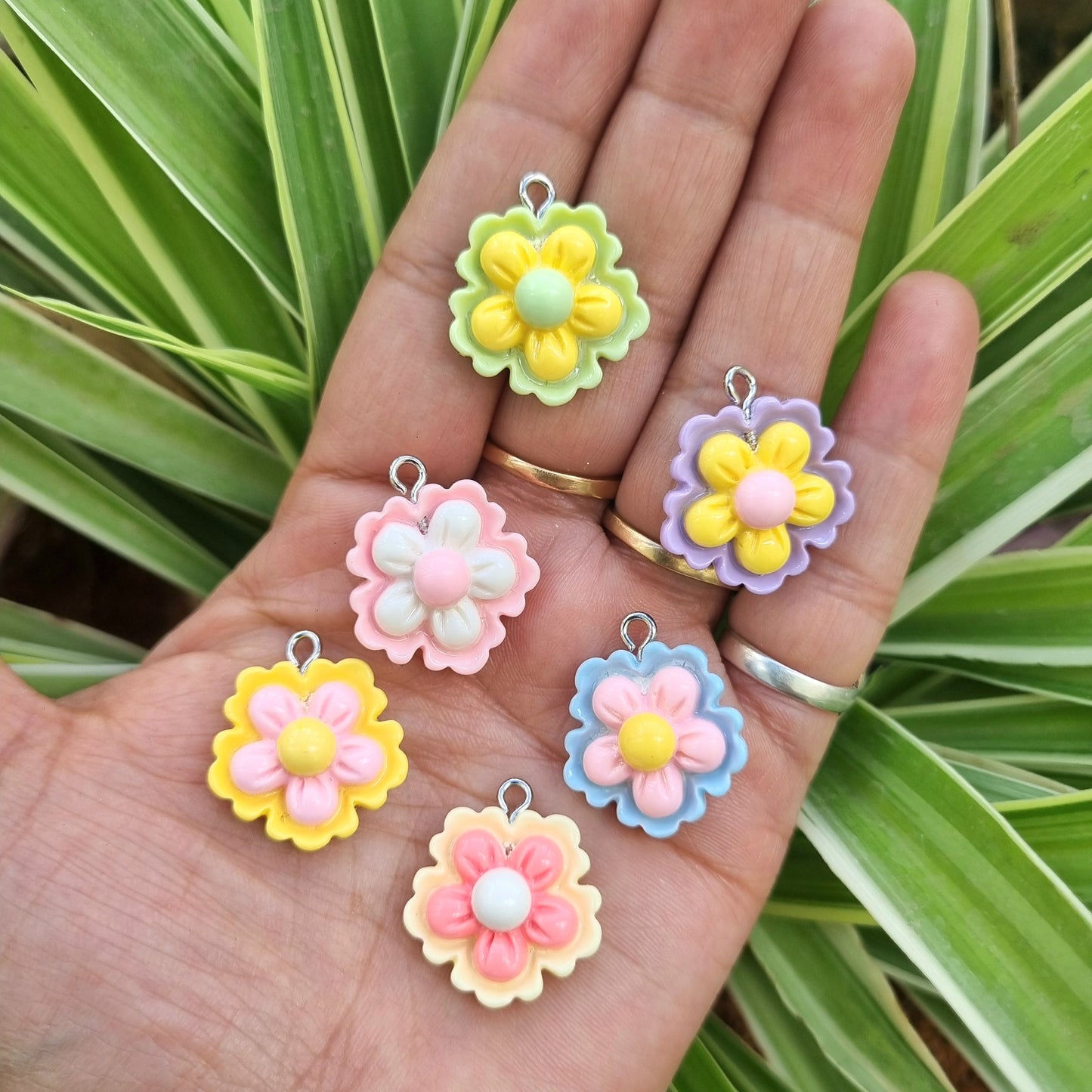 Resin Charms - Flower