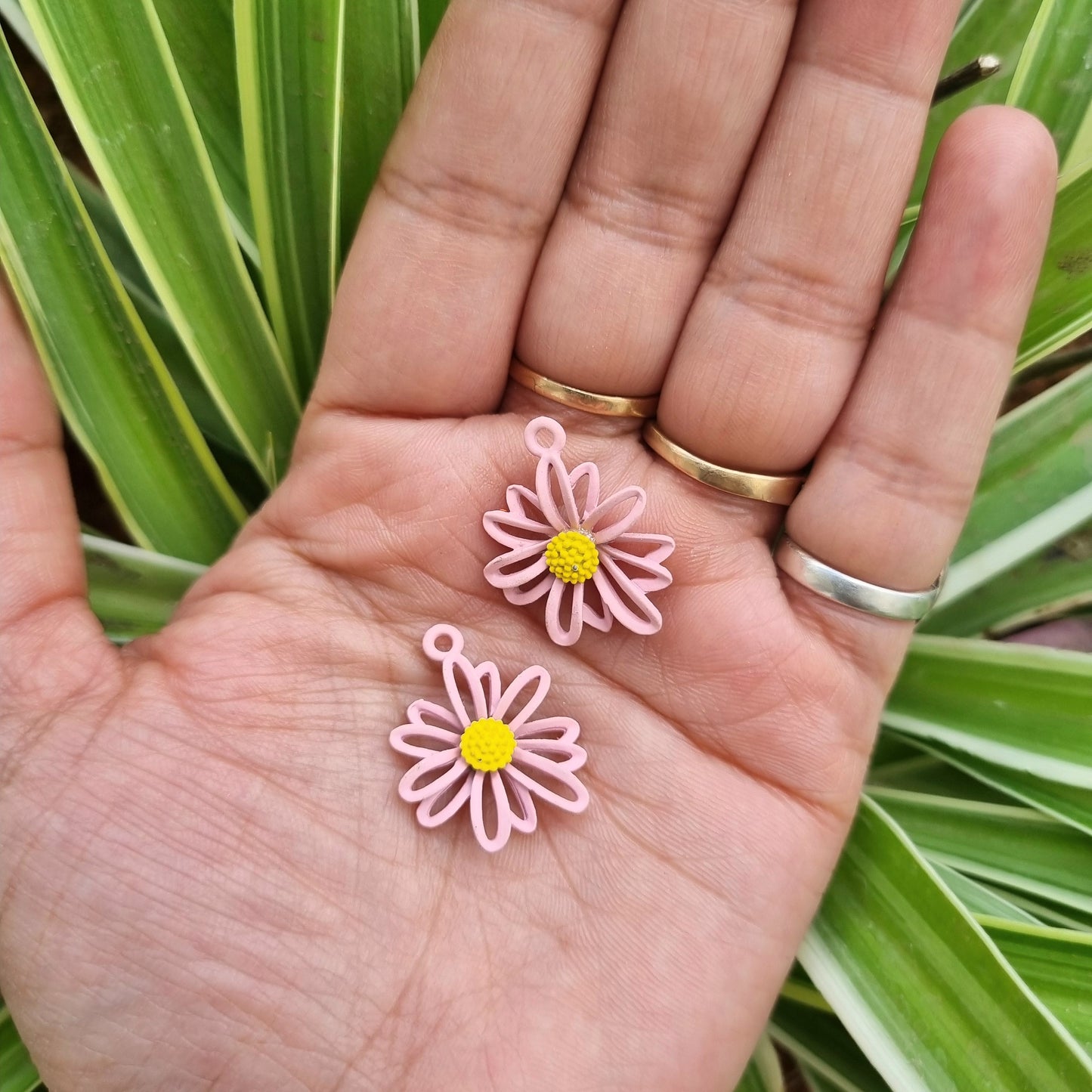 Spray Painted Alloy Flower Charms