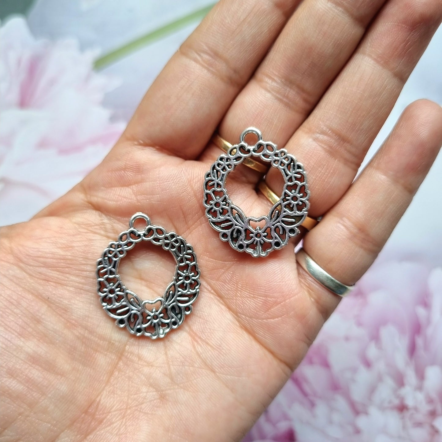 Metal Charms - Flower Pendent