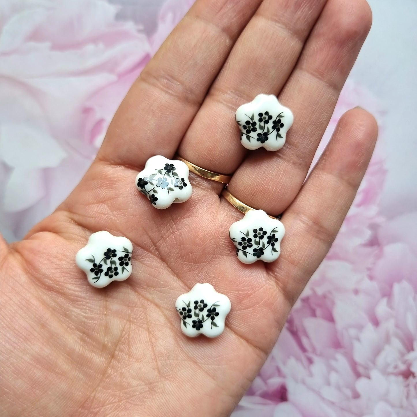 Porcelain Beads - Star (Black Flower)
