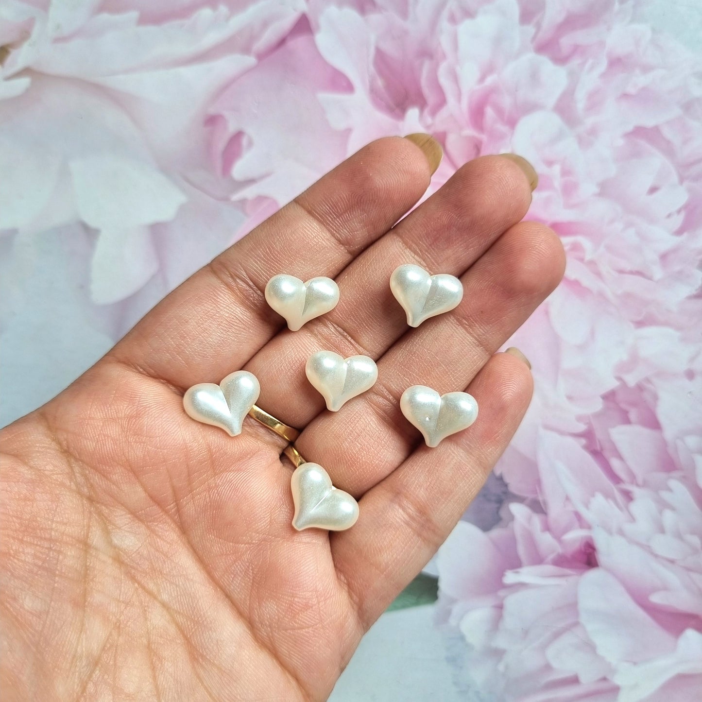 Pearlish Puffy Hearts