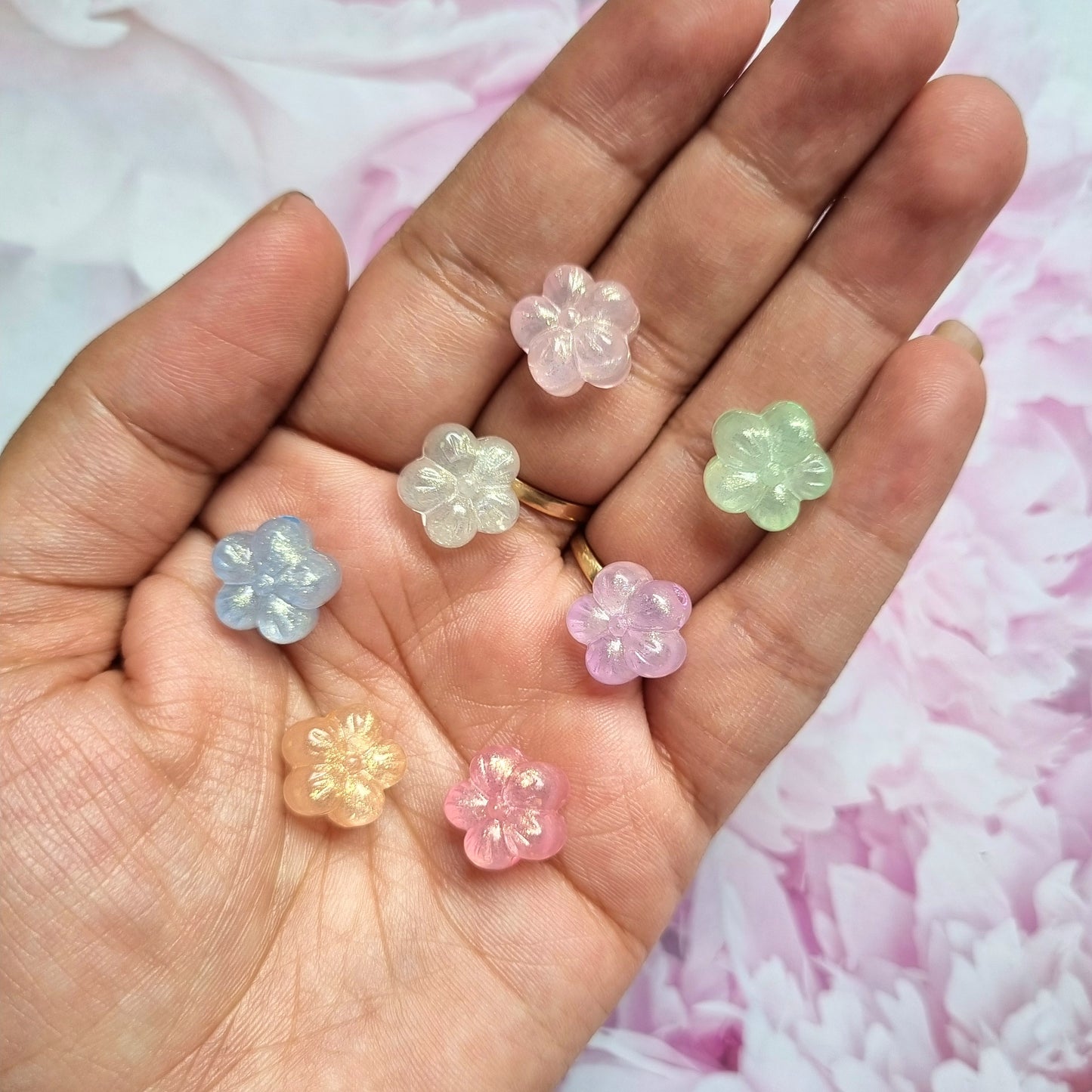 Luminous Glitter Flower Beads