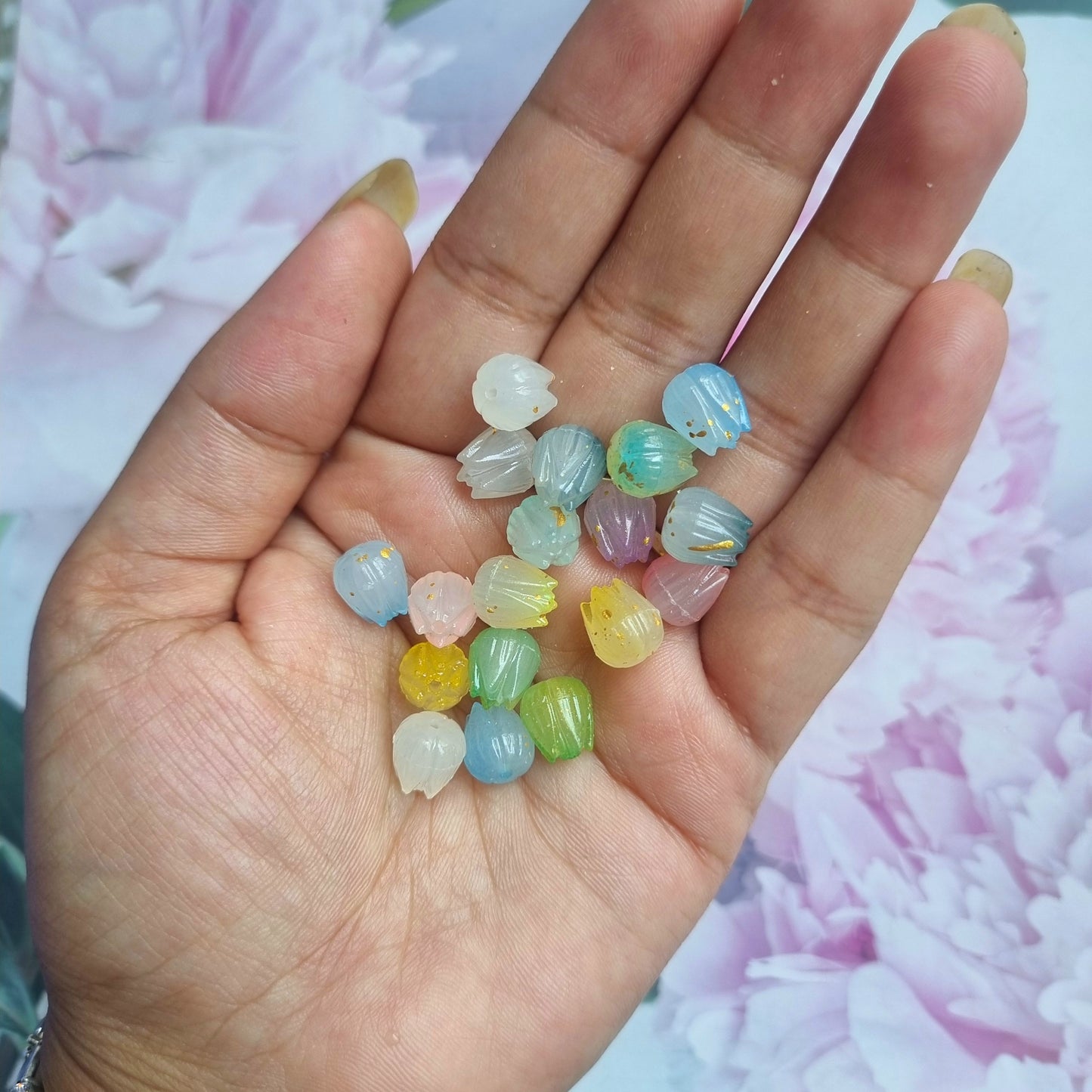 Acrylic Lily Flower Beads