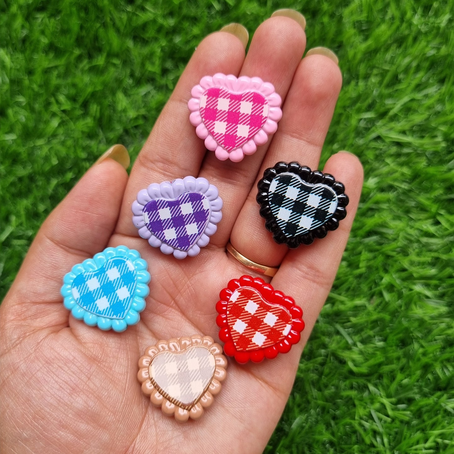 Gingham Pattern Heart Beads