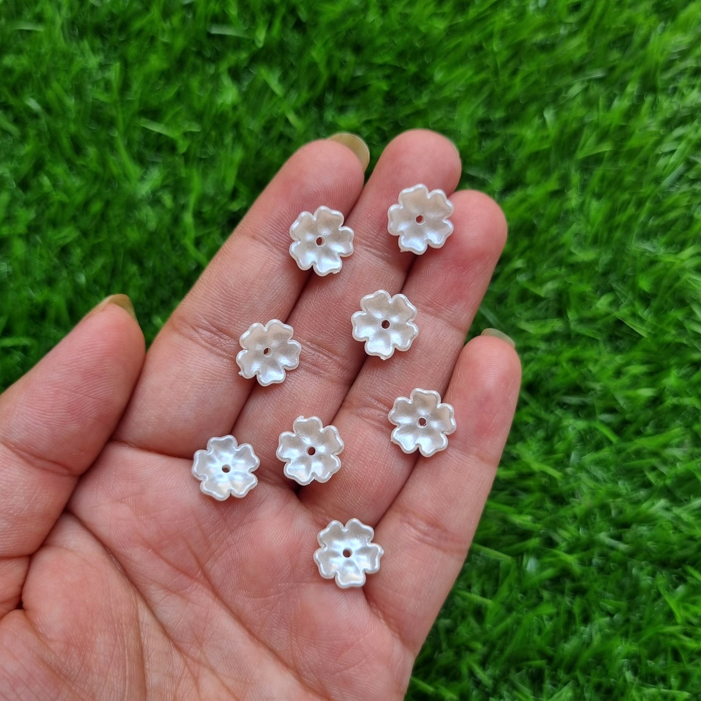 Pearlish Flower Caps