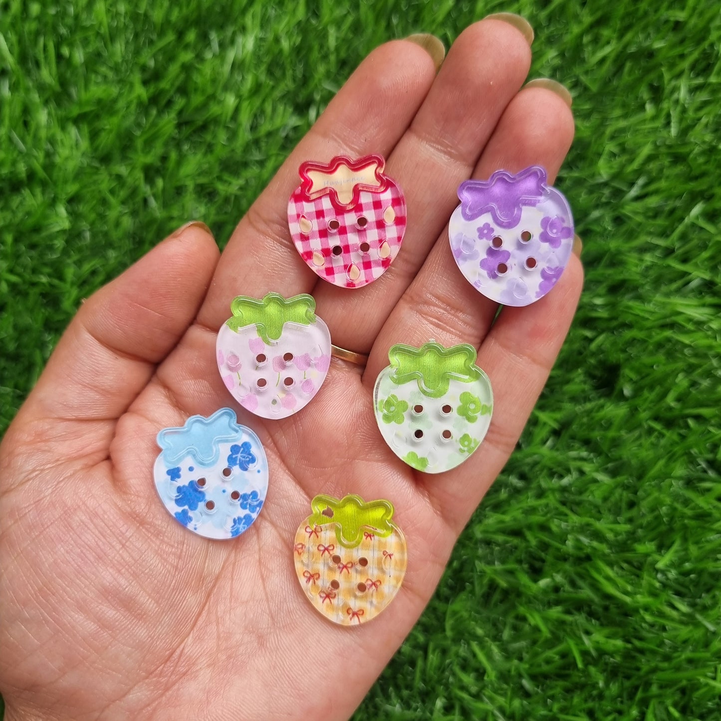 Resin Button - Strawberry