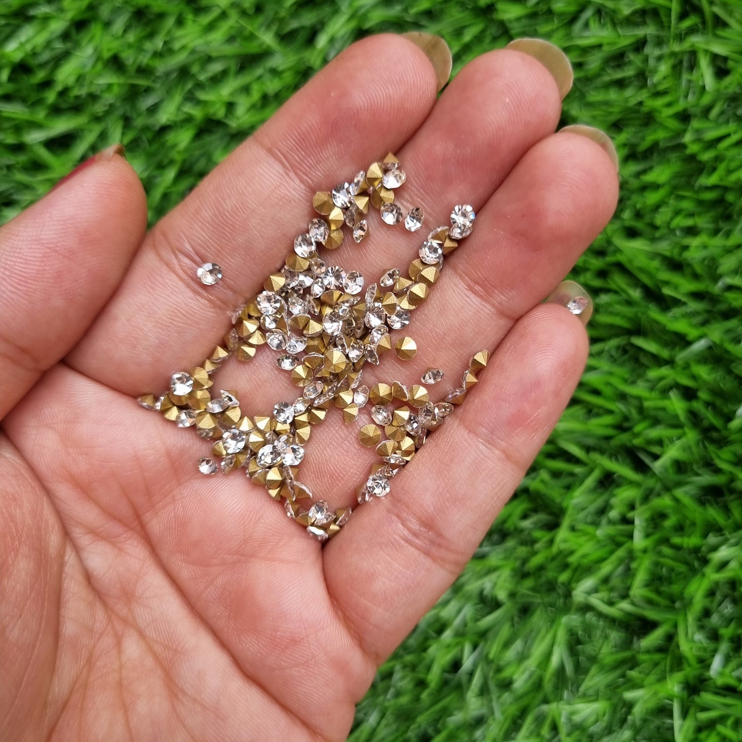 Sew-on Stones / Rhinestones - Zircon 12SS