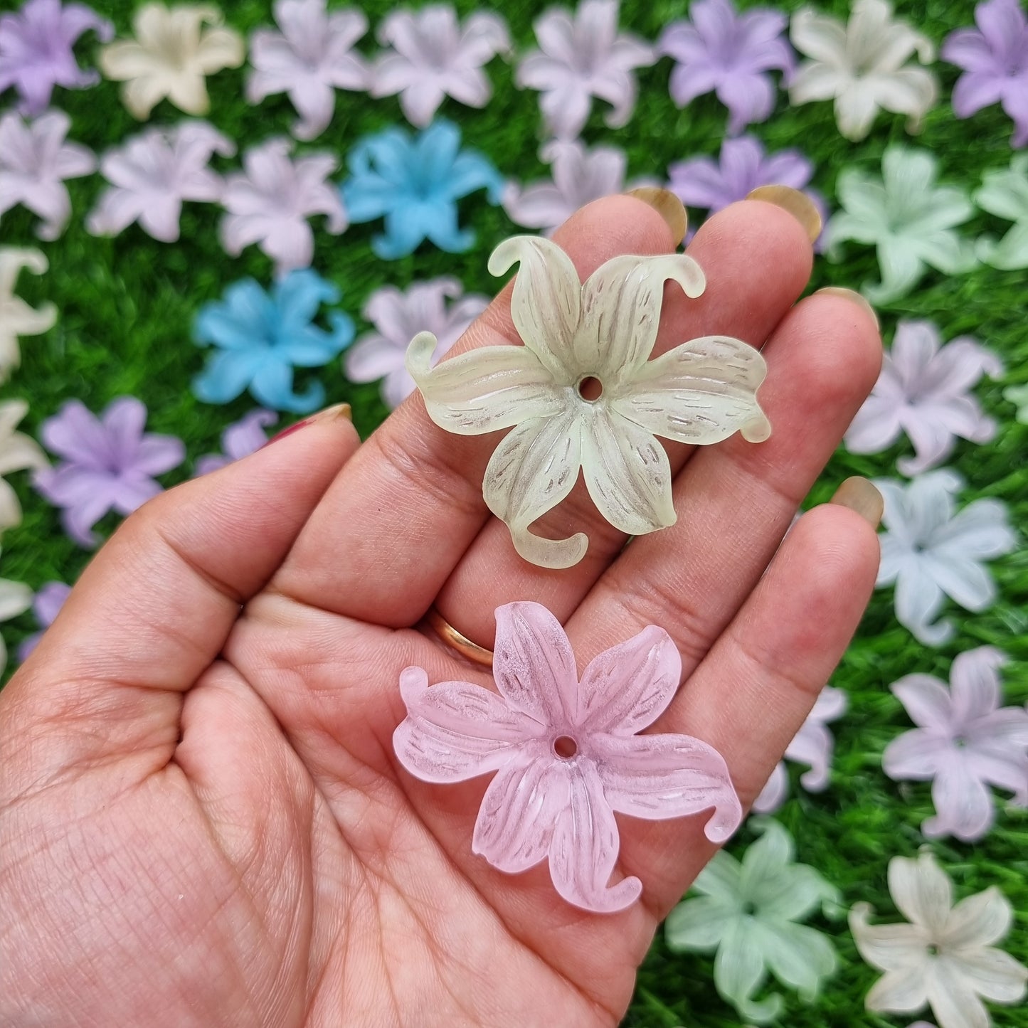 Acrylic Frost Flower Caps (Damaged)
