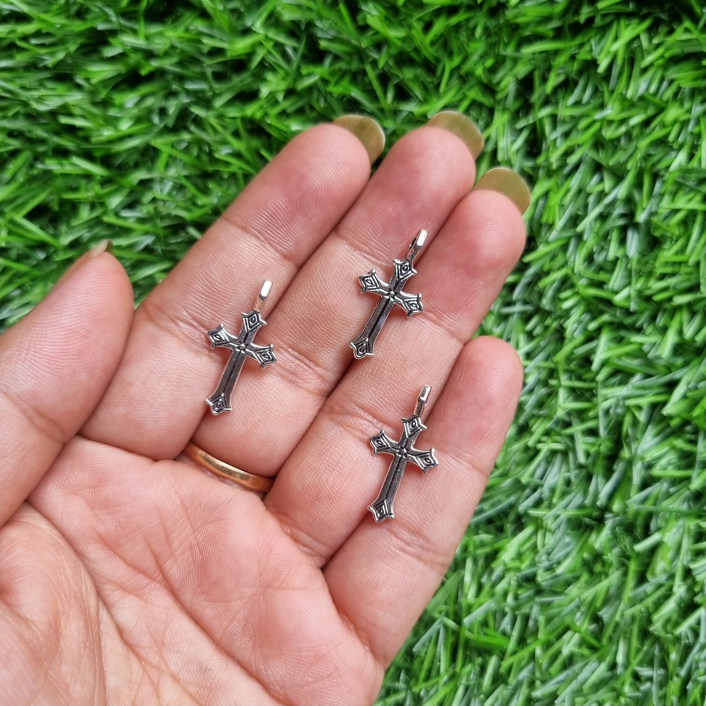 Metal Charm - Cross 15