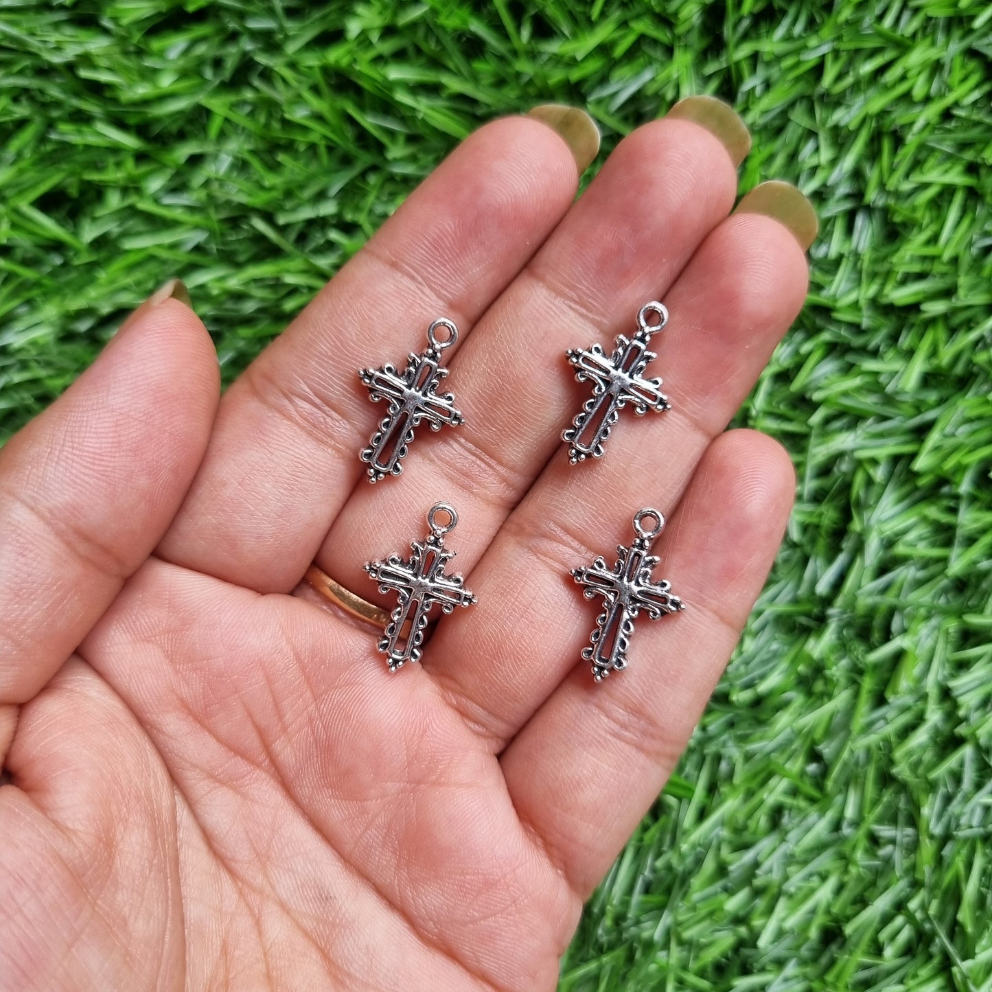 Metal Charm - Cross 14