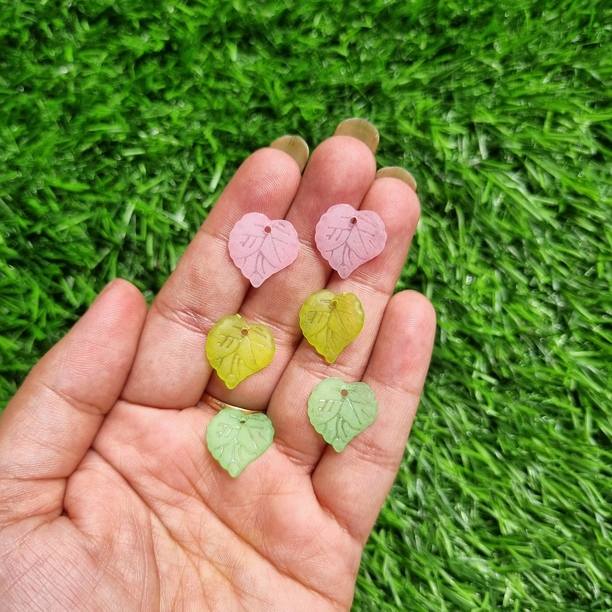 Acrylic Beads - Leaves