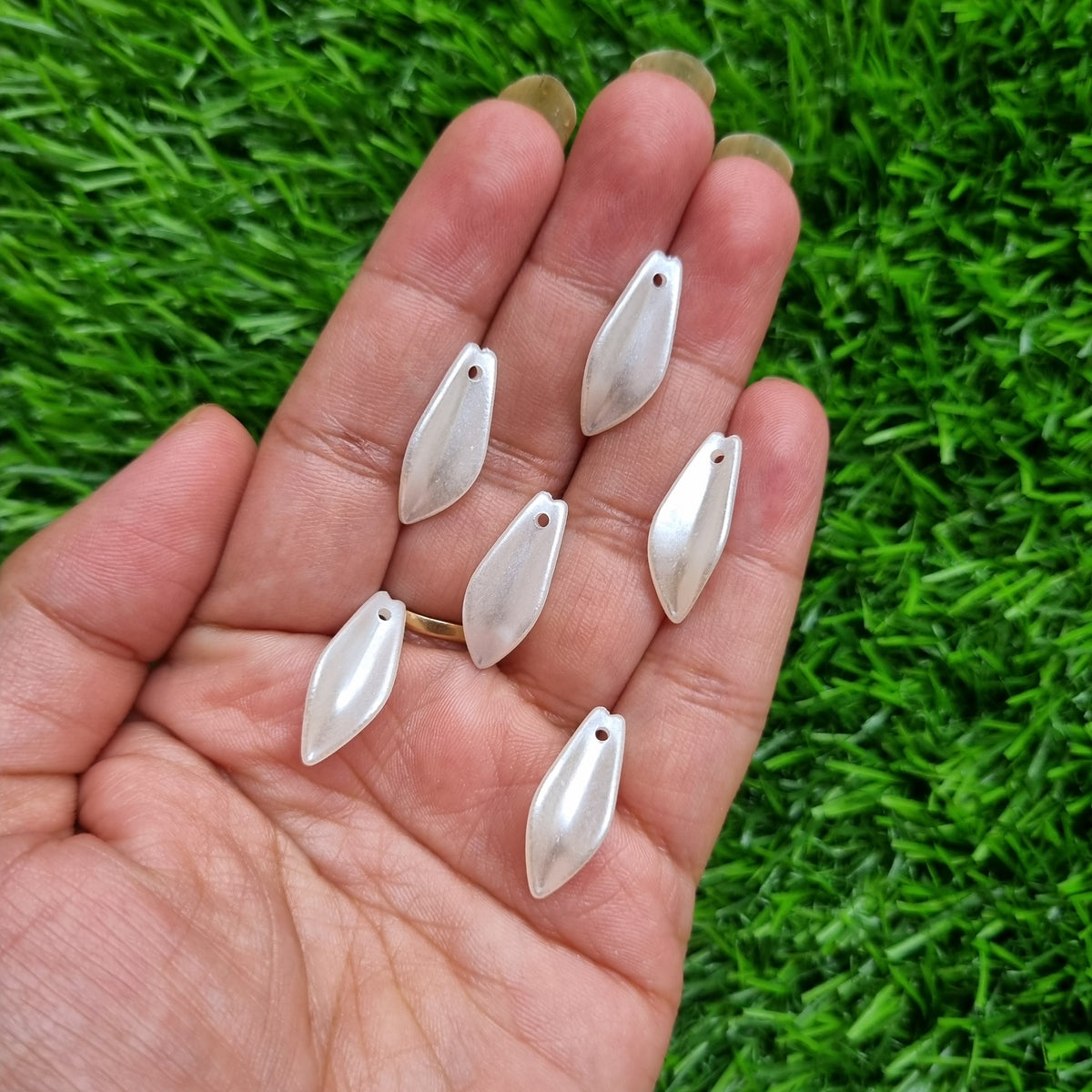 Acrylic Beads - Pearlish Petals
