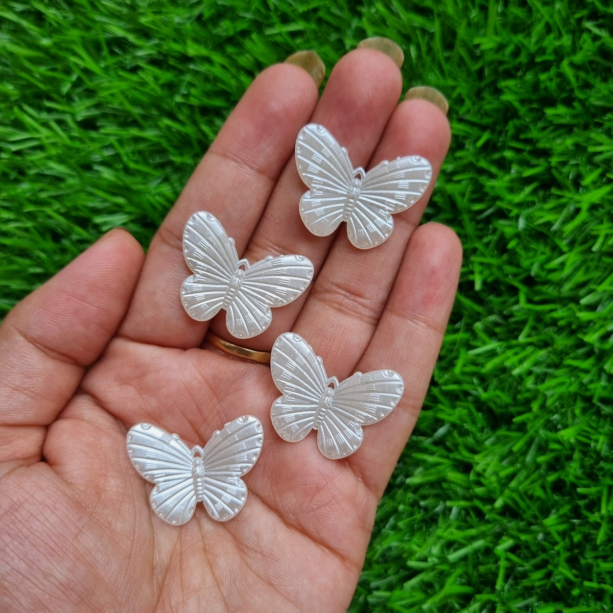 Acrylic Beads - Pearlish Butterfly Hanging