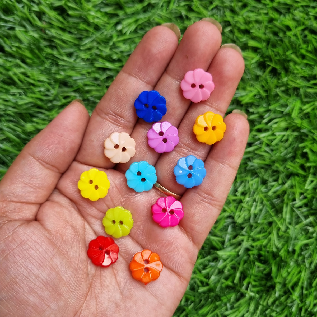 Acrylic Button - Flower 13mm