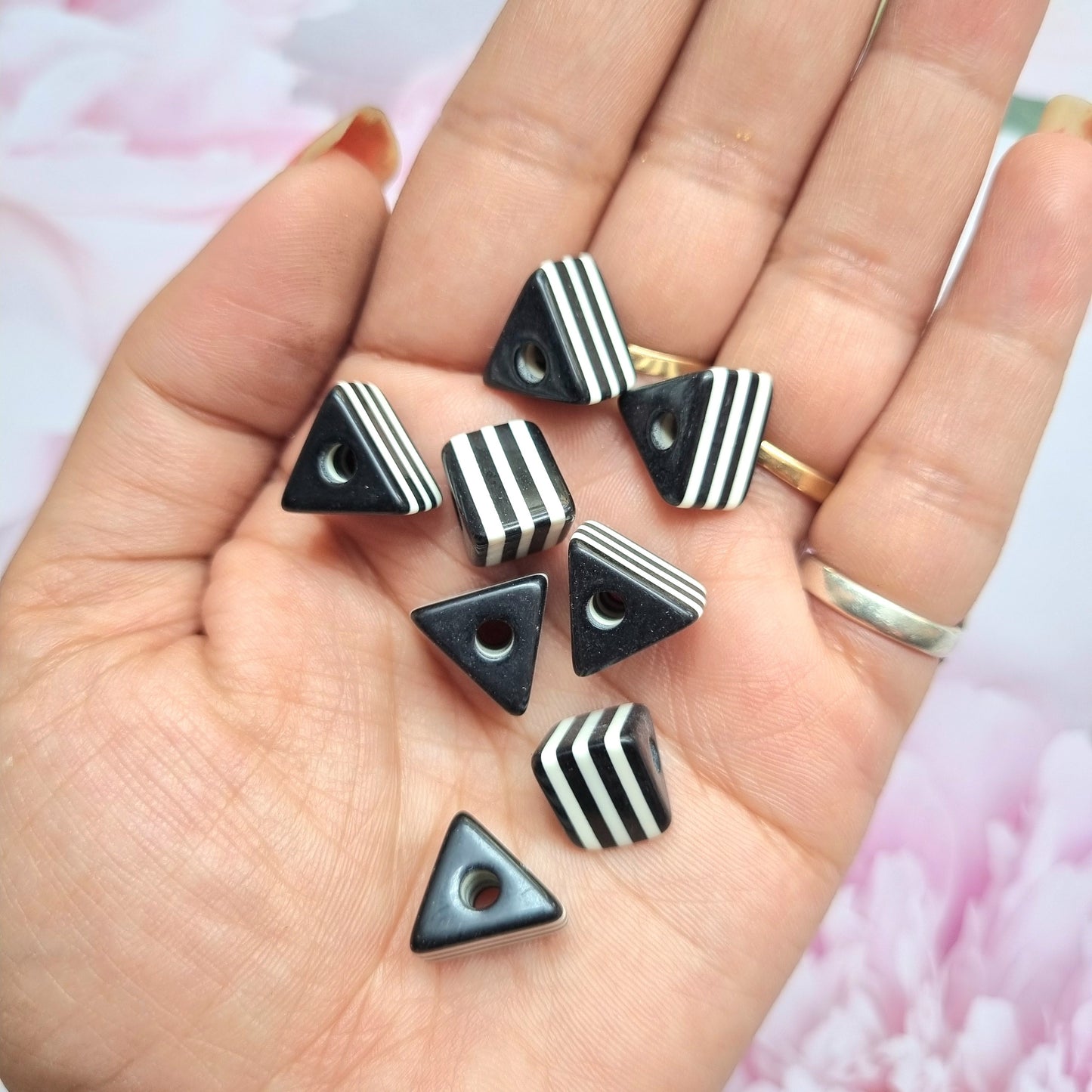Acrylic Black and White Triangle Beads