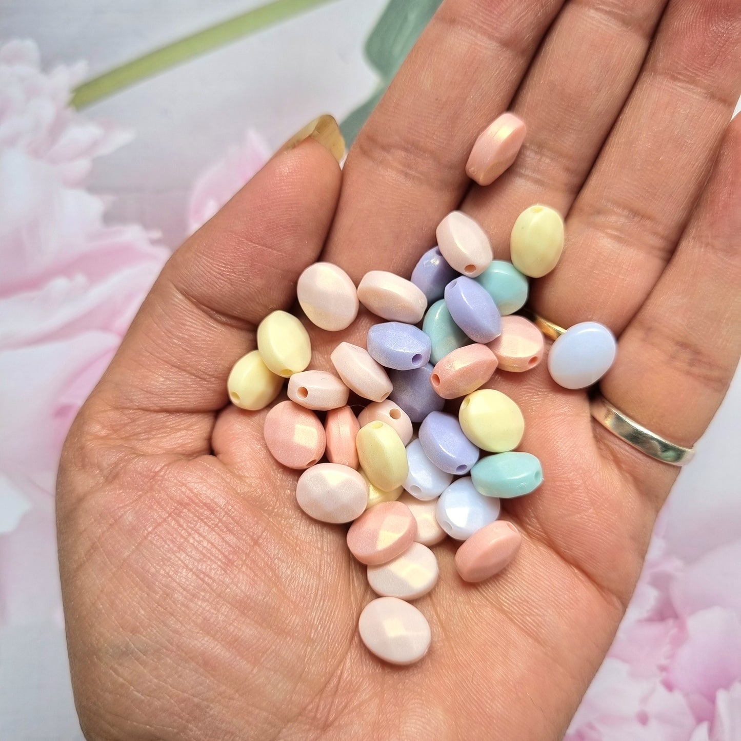 Acrylic Metallic Oval Shaped Beads