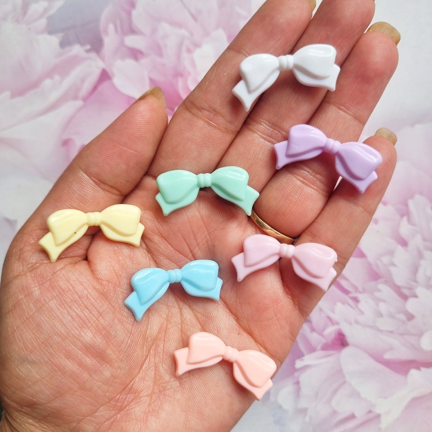 Acrylic Pastel Bow Beads
