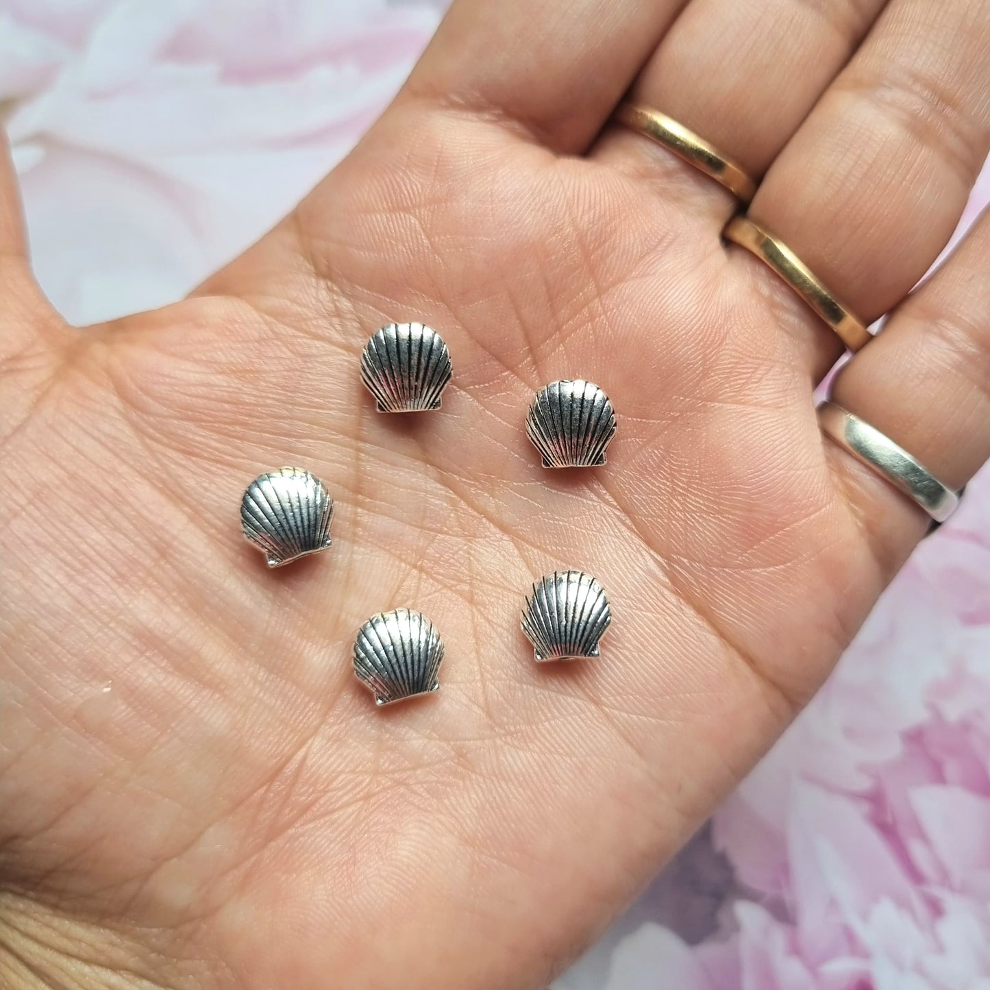 Silver Metal - Shell Beads
