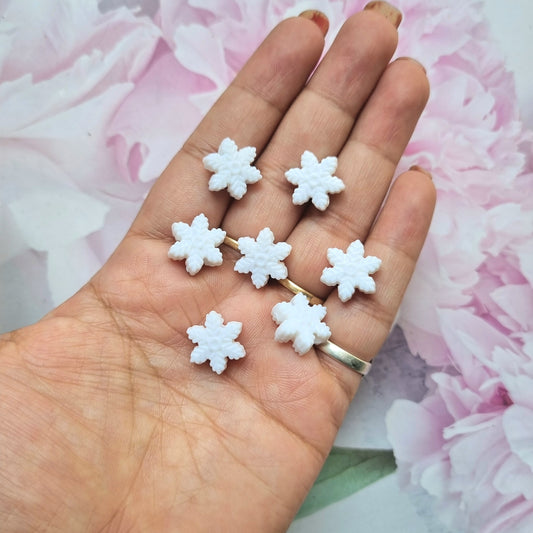 Acrylic White Snowflake Beads