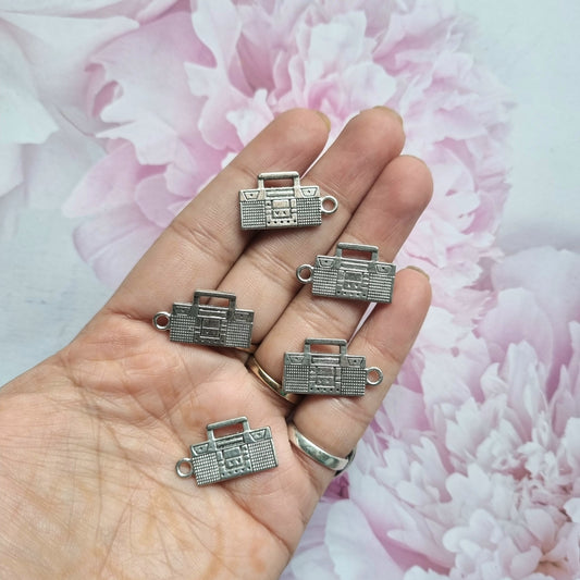Metal Charms - Radio