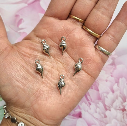 Metal Charms - Shell / Shankh