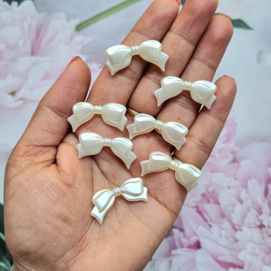 Pearlish Bow Beads