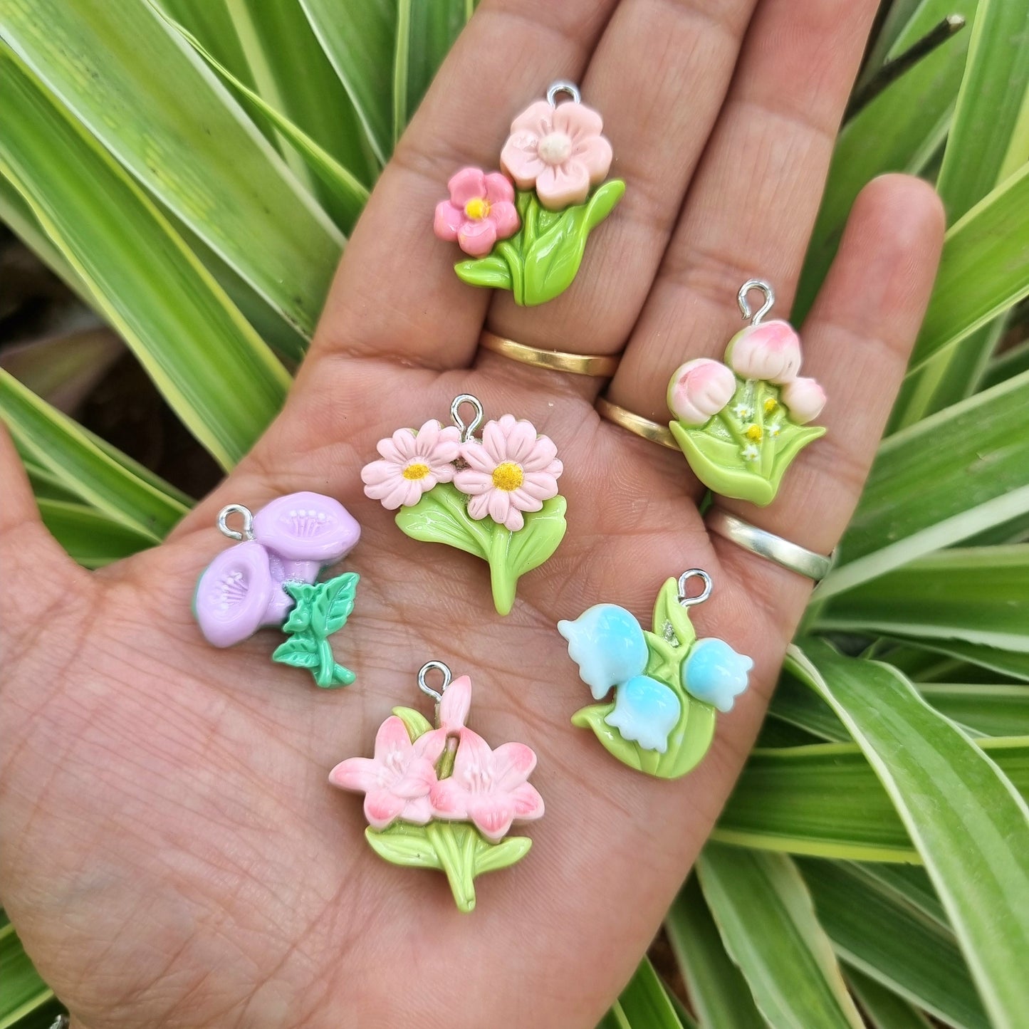 Resin Charms - Flower