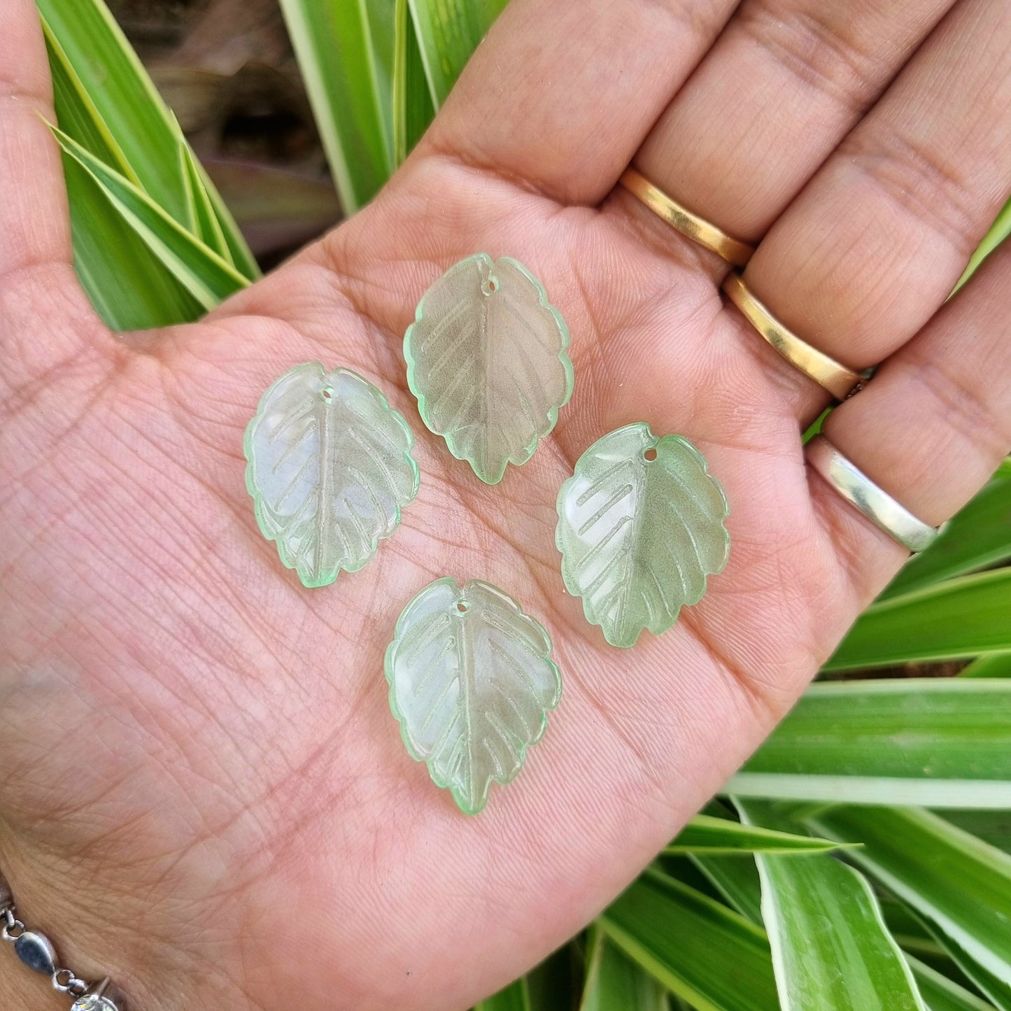 Glass Beads - Leaf