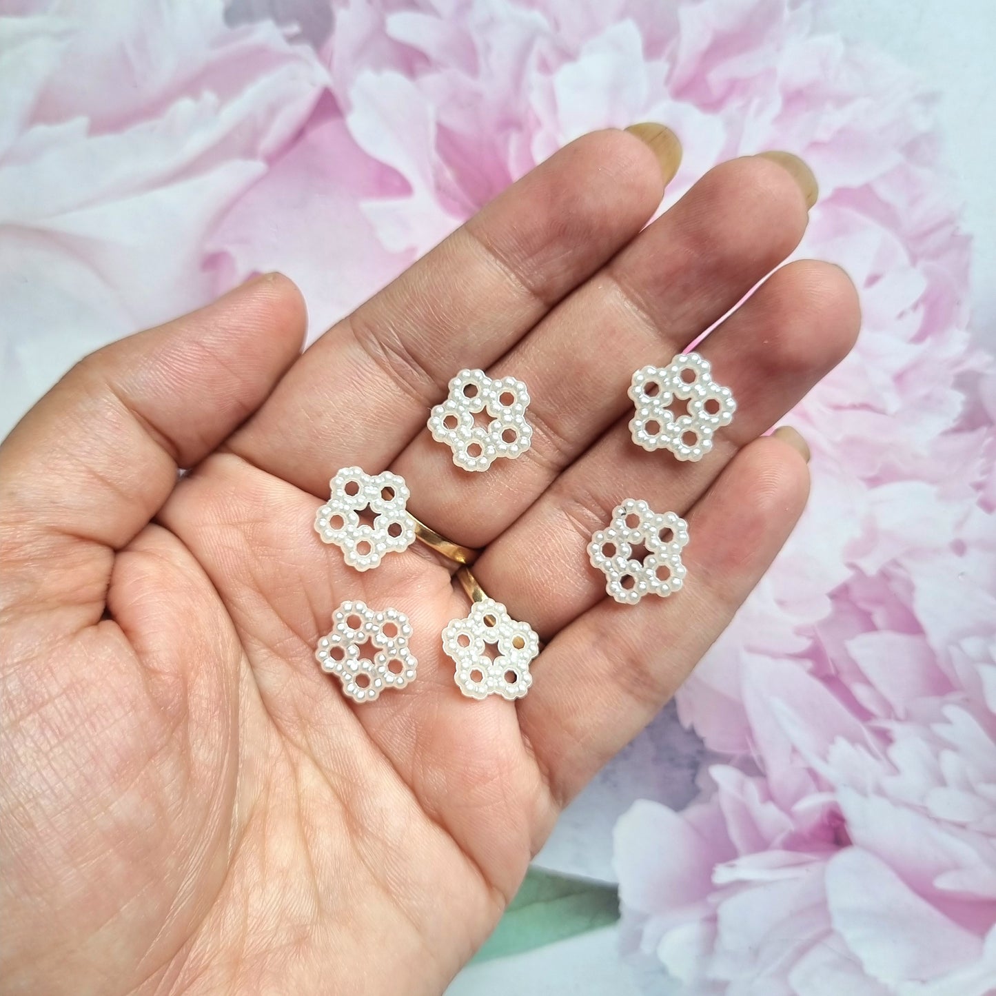 Pearlish Flower Rings