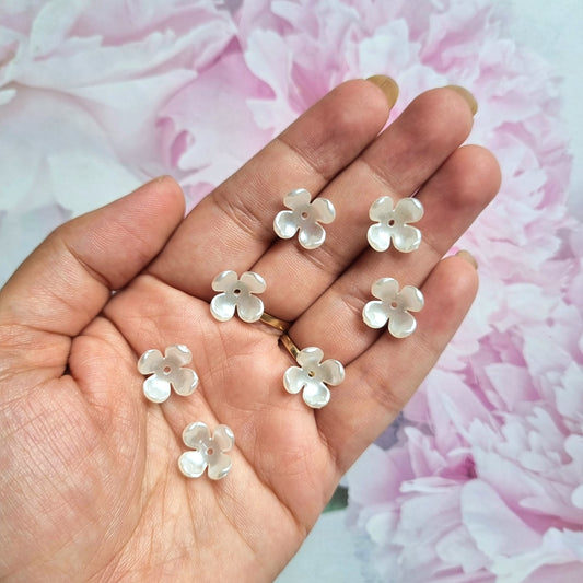 Pearlish Flower Caps