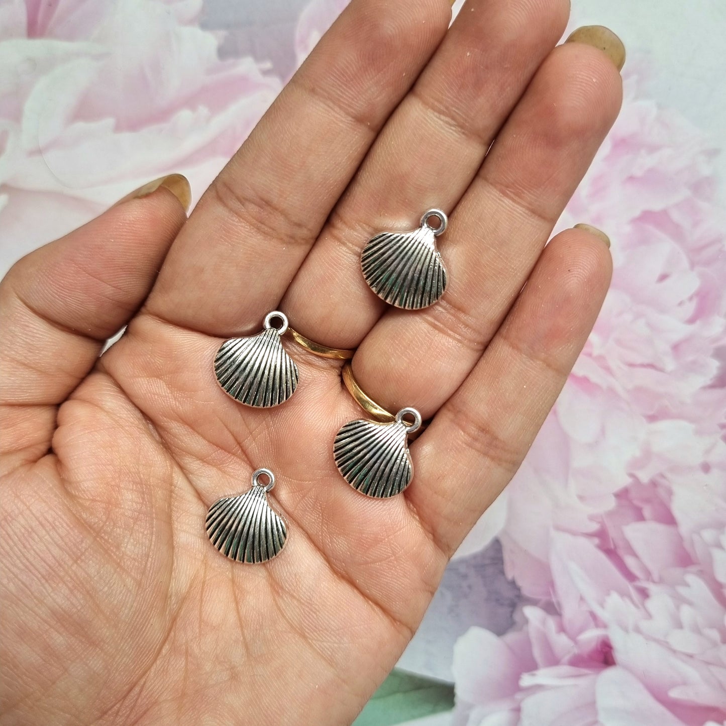 Metal Charms - Shell