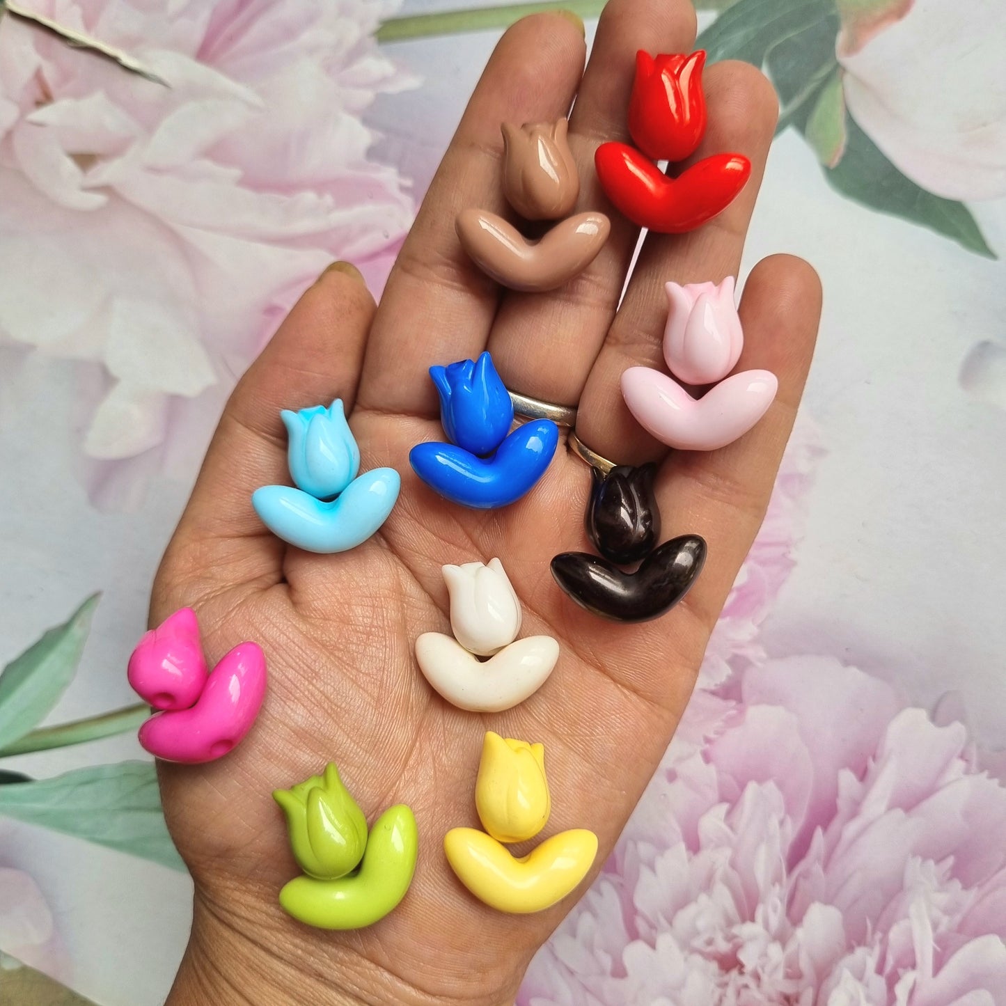 Premium Acrylic Tulip Beads