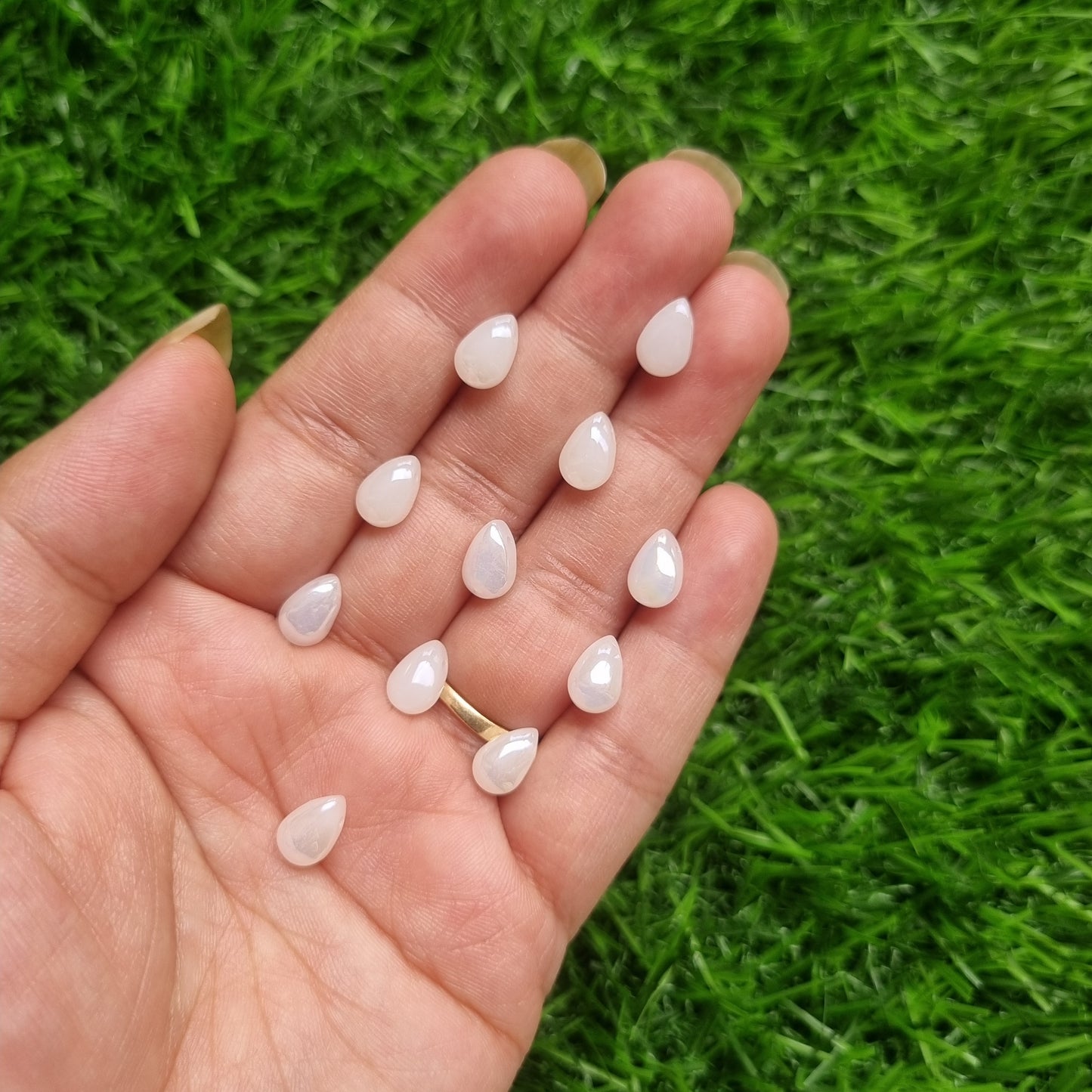 Glass Snow White Drop Beads